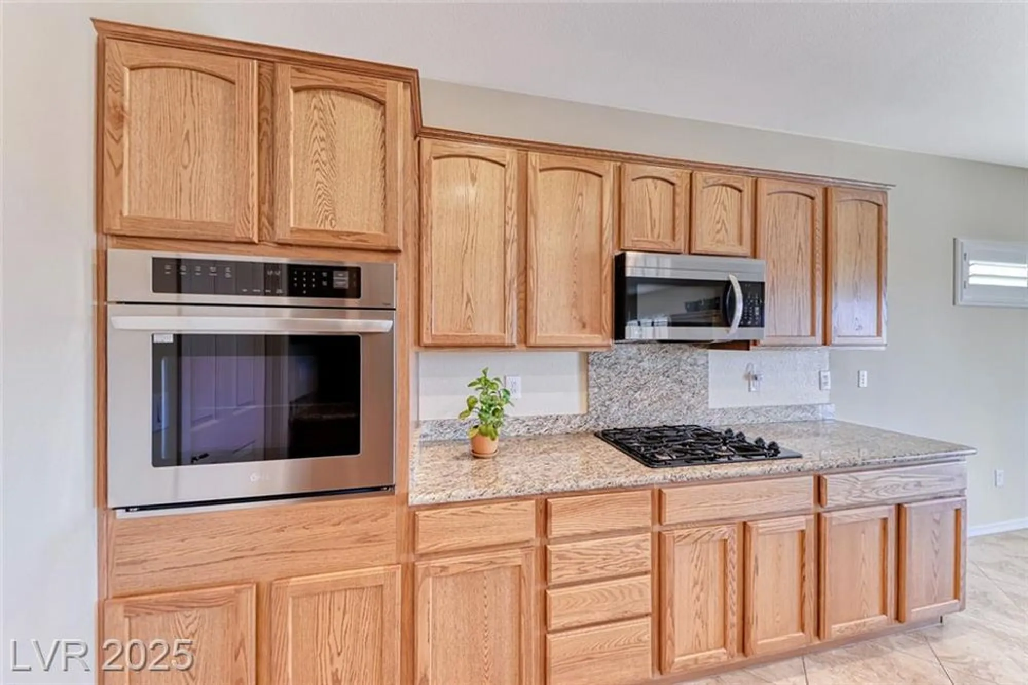 Property Slideshow image 14 of 55 | 2377 baldwinville ct, Henderson, NV, 89044