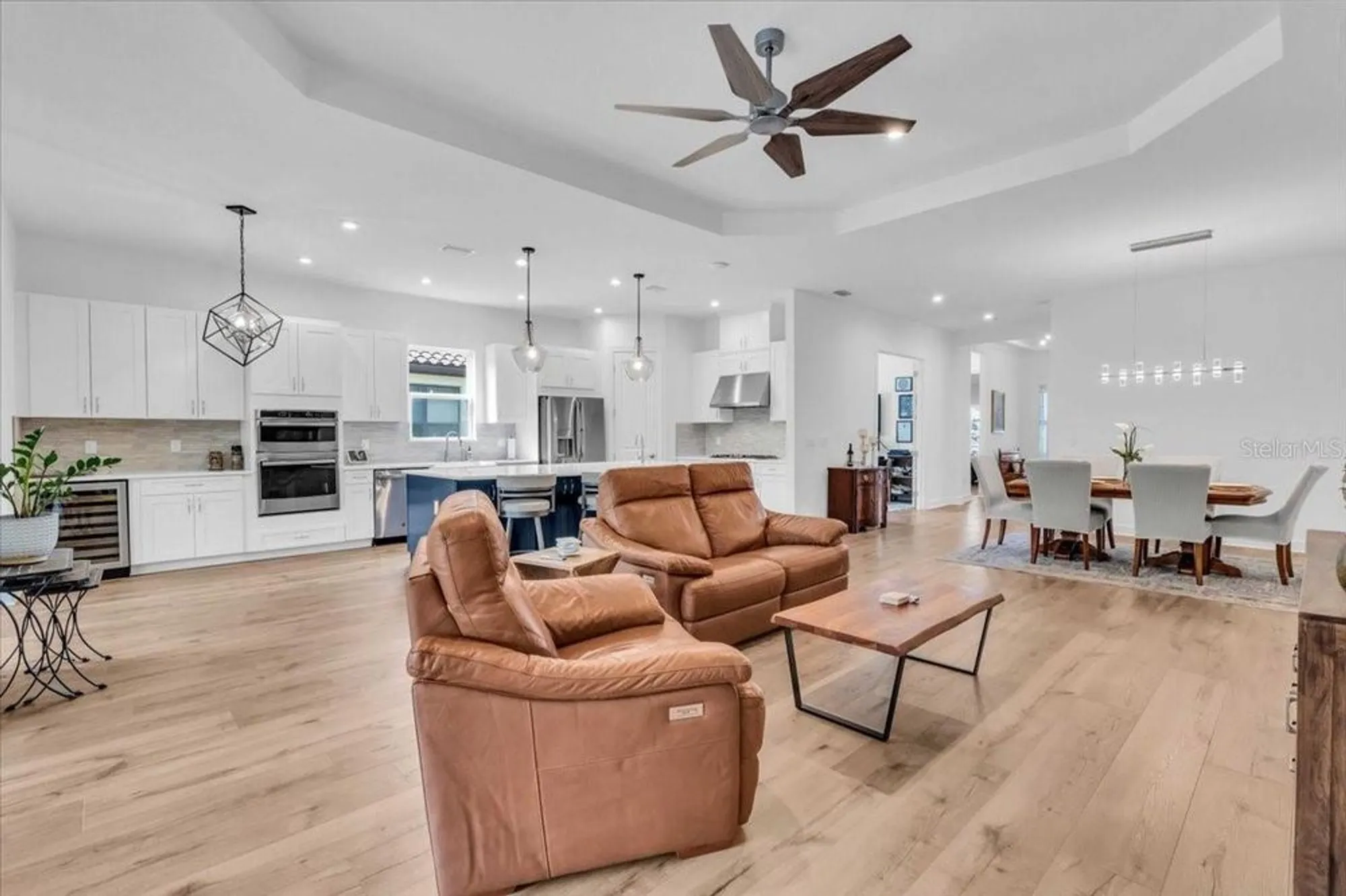 Property Slideshow image 9 of 43 | 10804 wicker park pl, Palmetto, FL, 34221