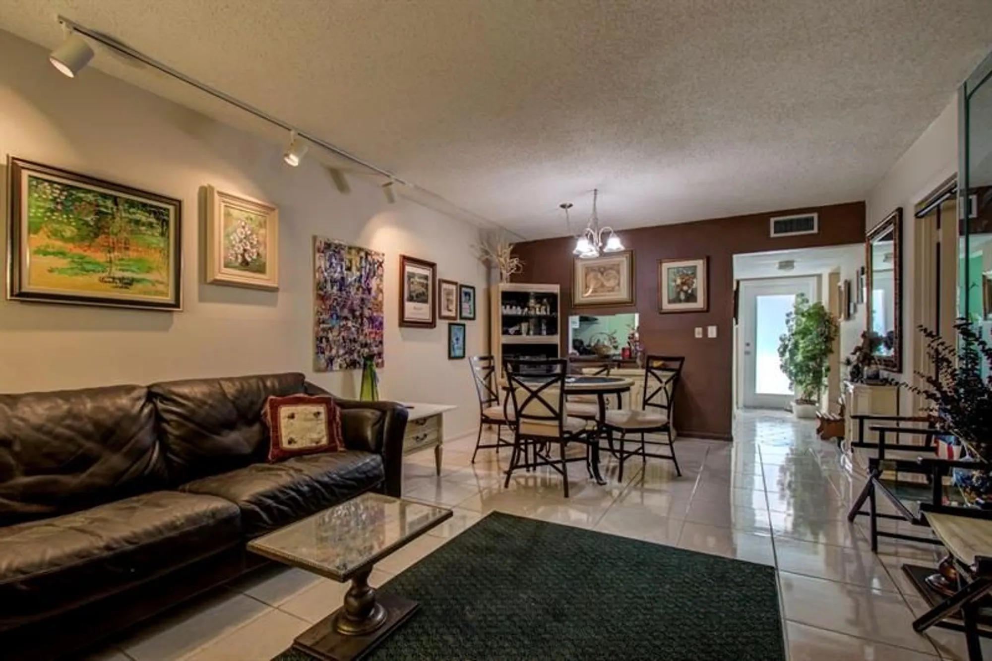 Property Slideshow image 6 of 18 | 7867 golf circle dr 108, Margate, FL, 33063
