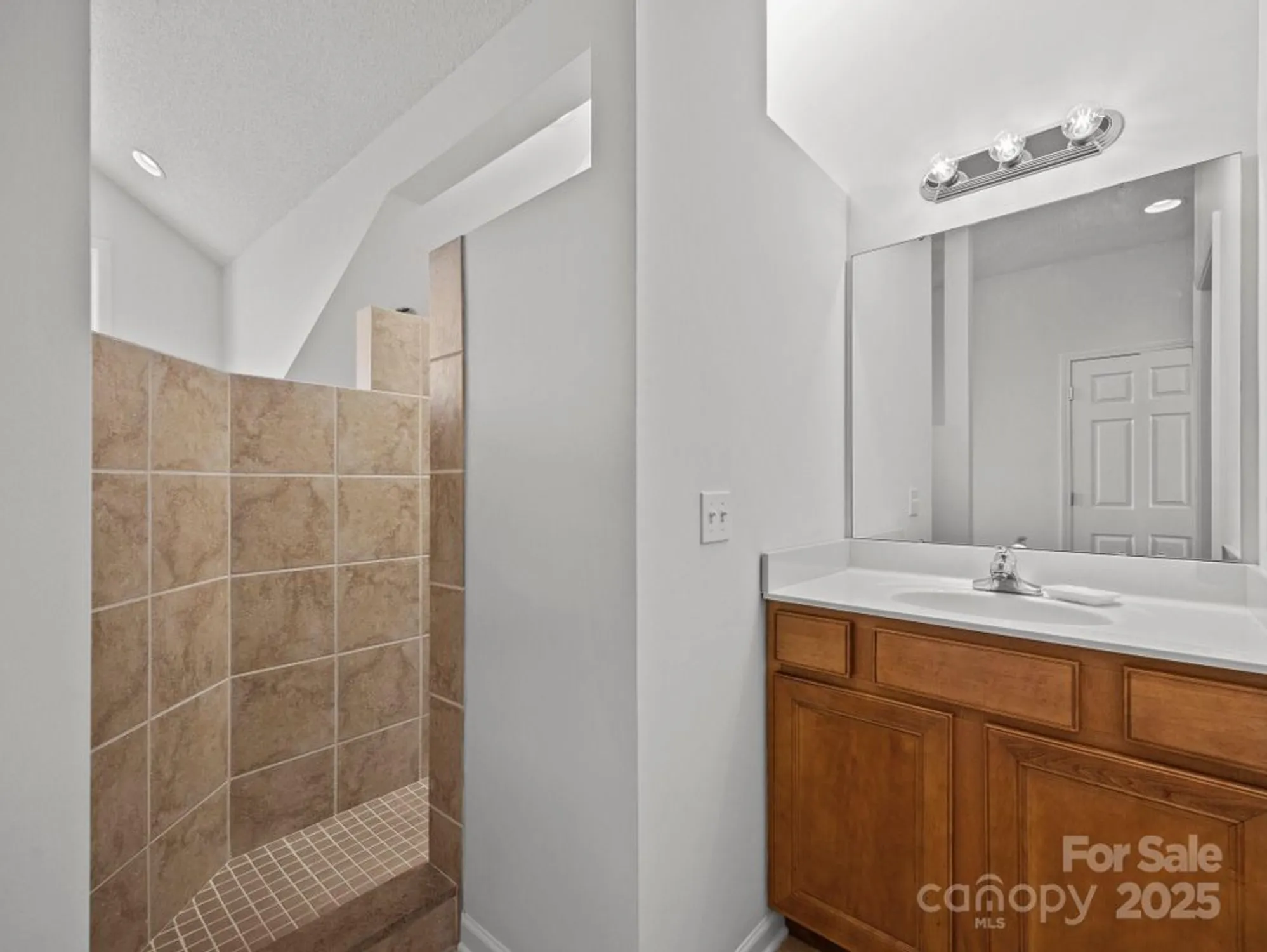 Property Slideshow image 29 of 46 | 34 beekeeper trl, Swannanoa, NC, 28778
