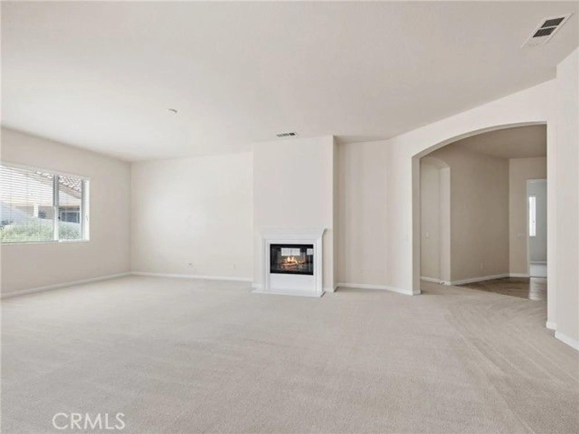 Property Slideshow image 15 of 38 | 19301 galloping hill rd, Apple Valley, CA, 92308