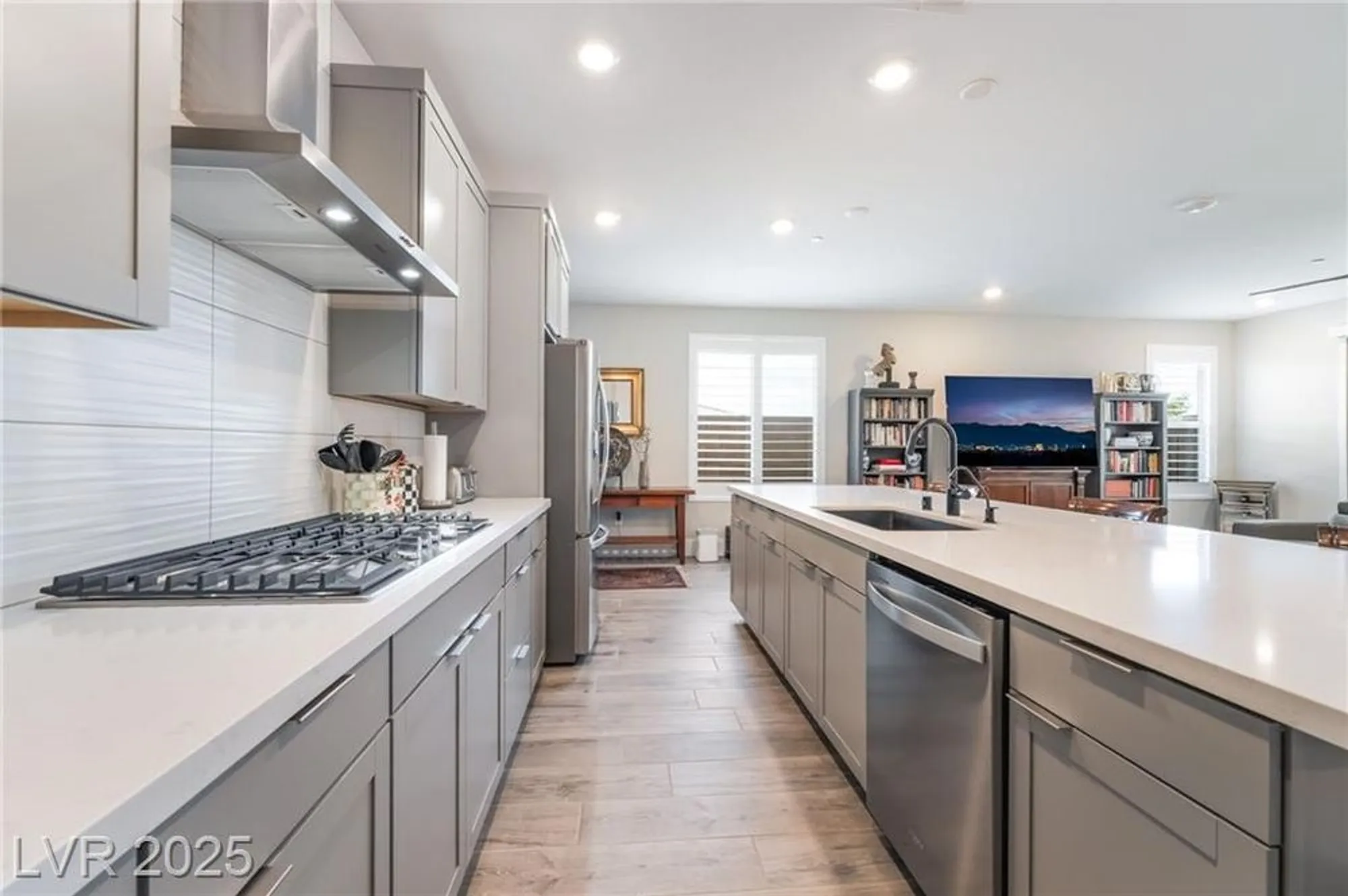 Property Slideshow image 15 of 43 | 9553 jadeite ln, Las Vegas, NV, 89143