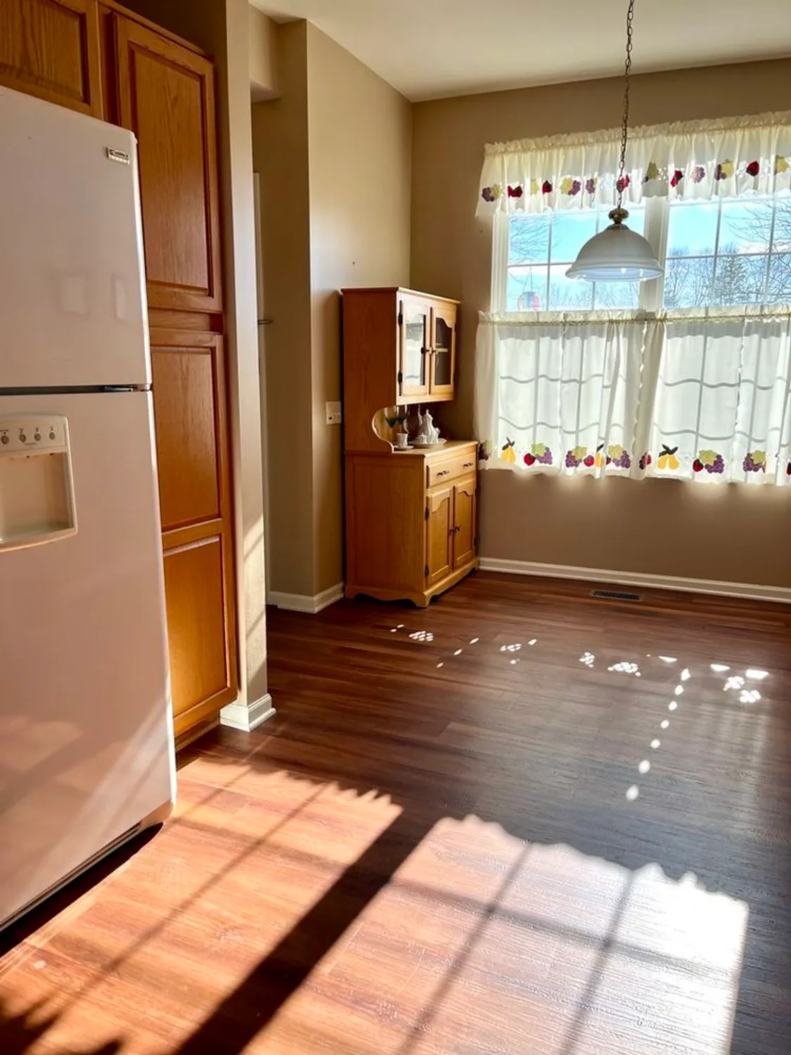 Property Slideshow image 17 of 36 | 12620 oak grove dr, Huntley, IL, 60142