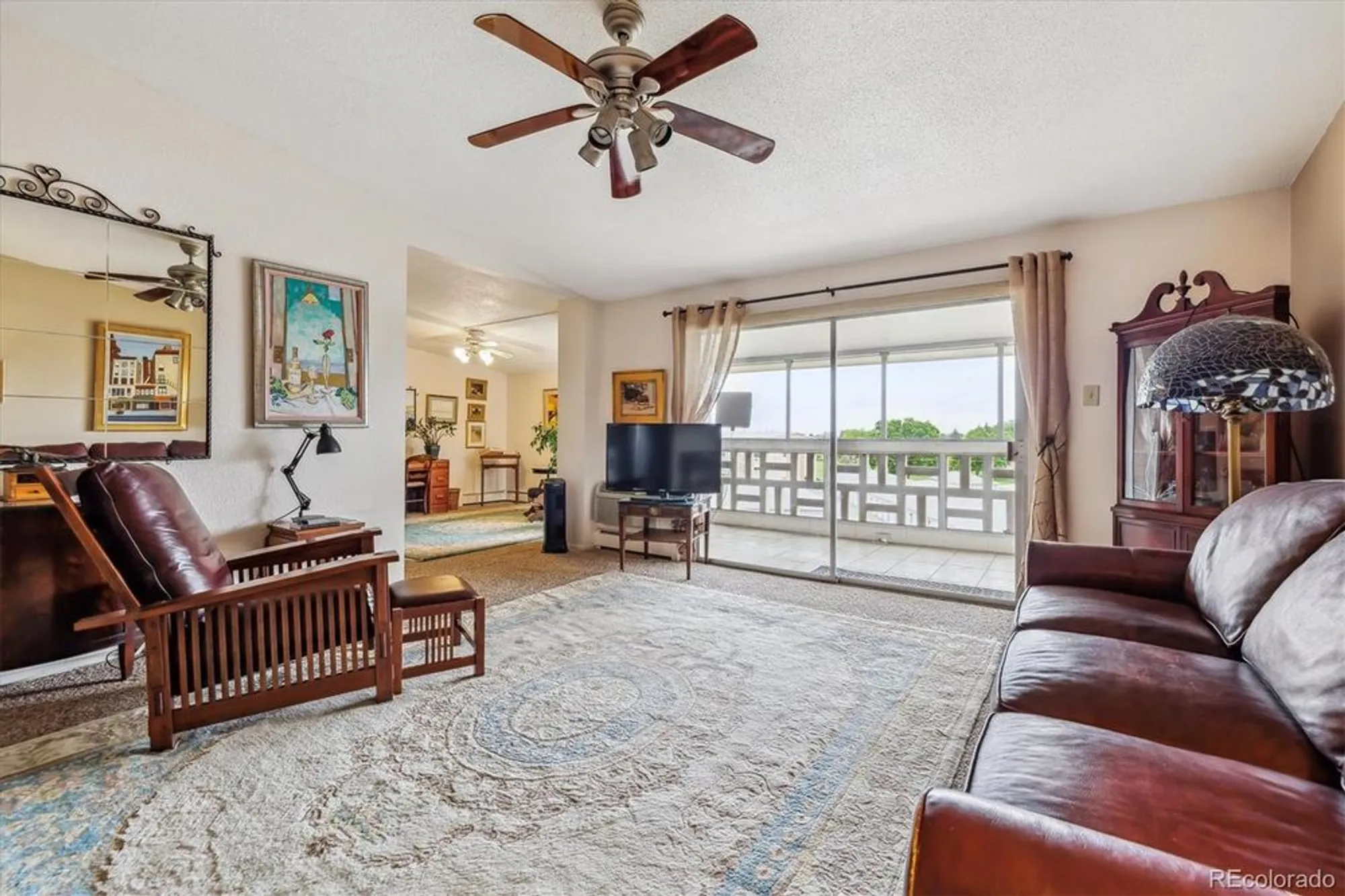 Property Slideshow image 5 of 49 | 715 s alton way unit 5d, Denver, CO, 80247
