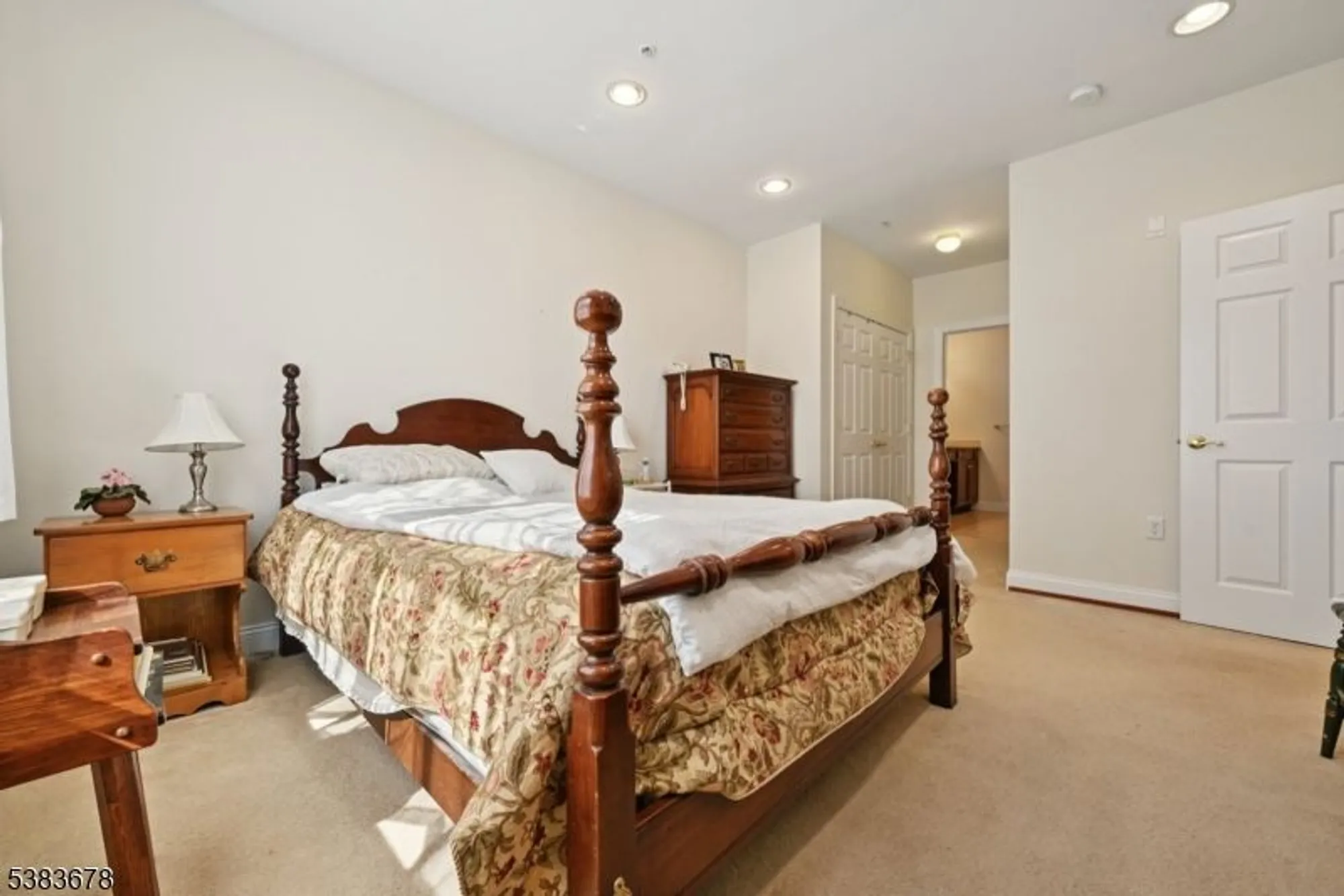 Property Slideshow image 11 of 26 | 252 victoria dr, Bridgewater, NJ, 08807