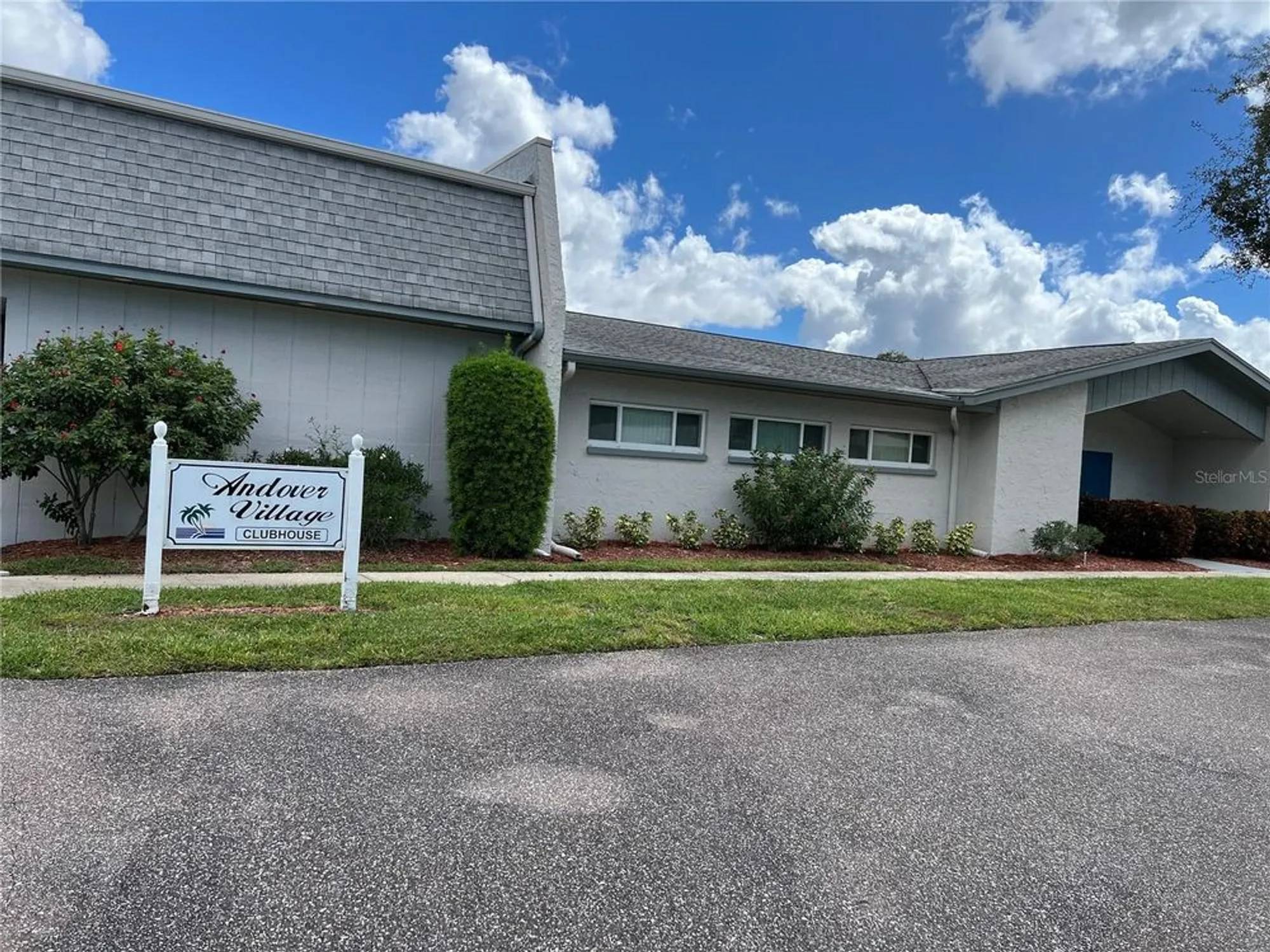 Property Slideshow image 32 of 33 | 1614 berwick ct d, Palm Harbor, FL, 34684