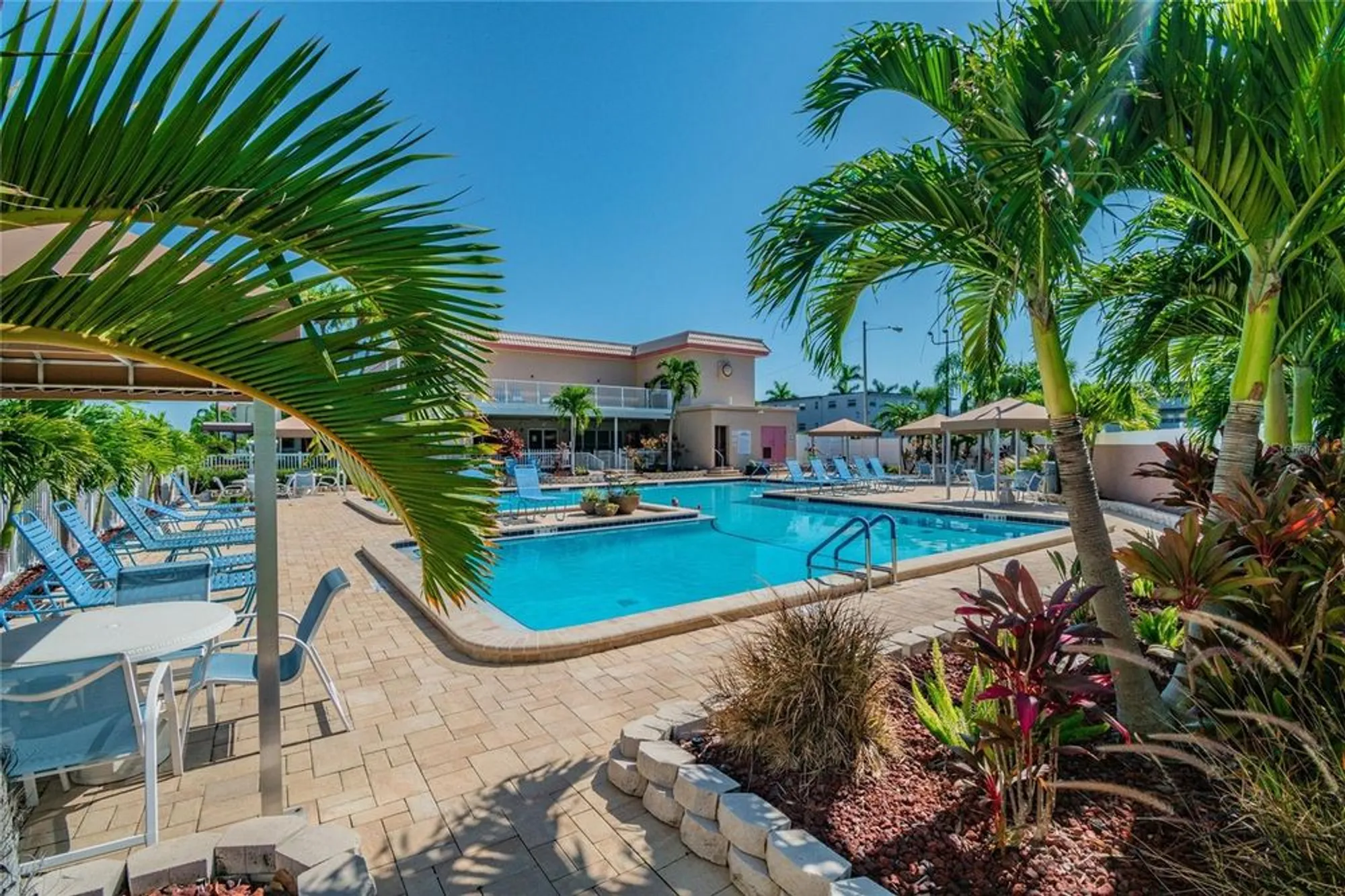 Property Slideshow image 5 of 11 | 5955 30th ave 114, Gulfport, FL, 33707