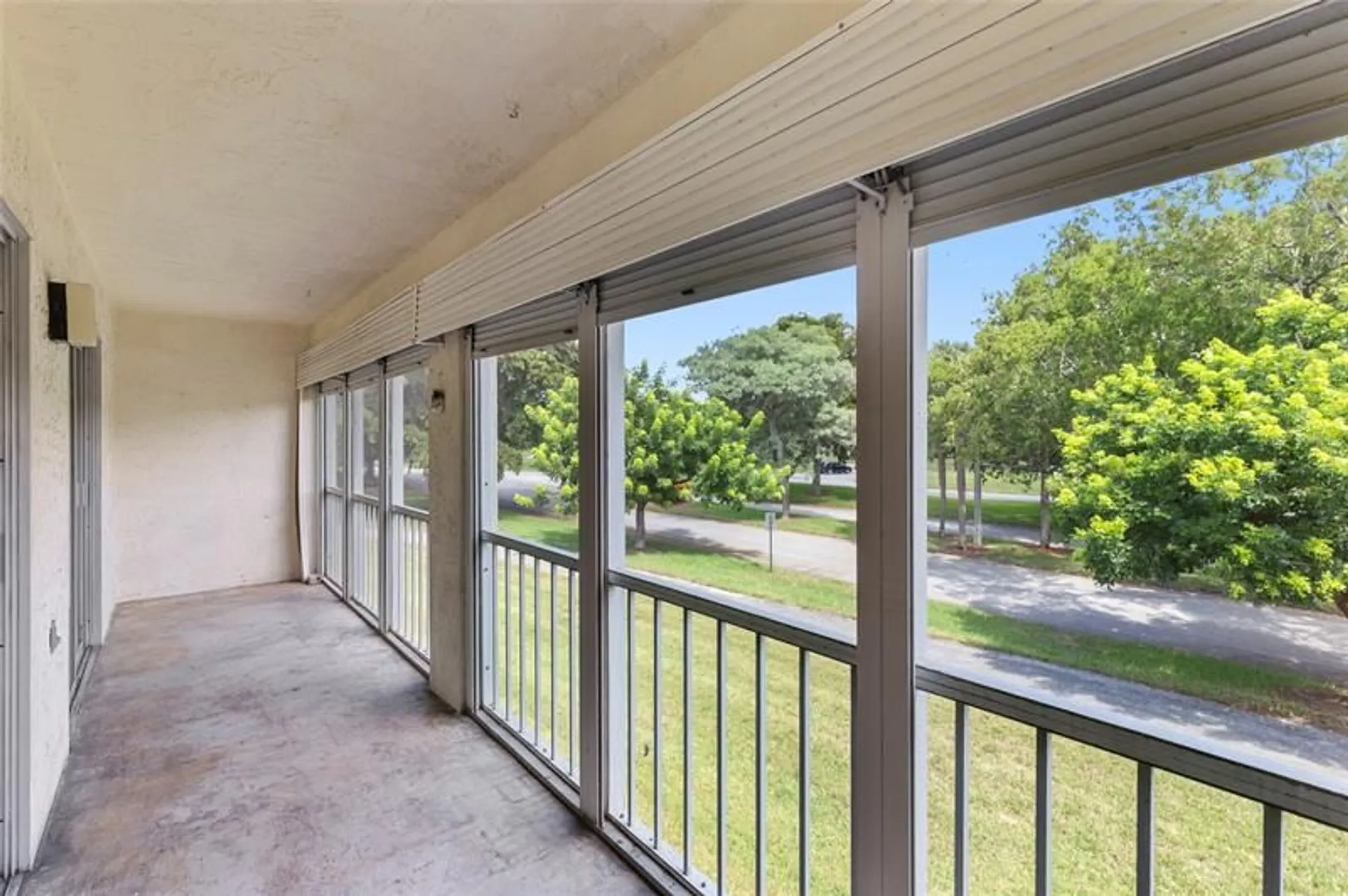 Property Slideshow image 22 of 31 | 2701 nassau bnd d2, Coconut Creek, FL, 33066