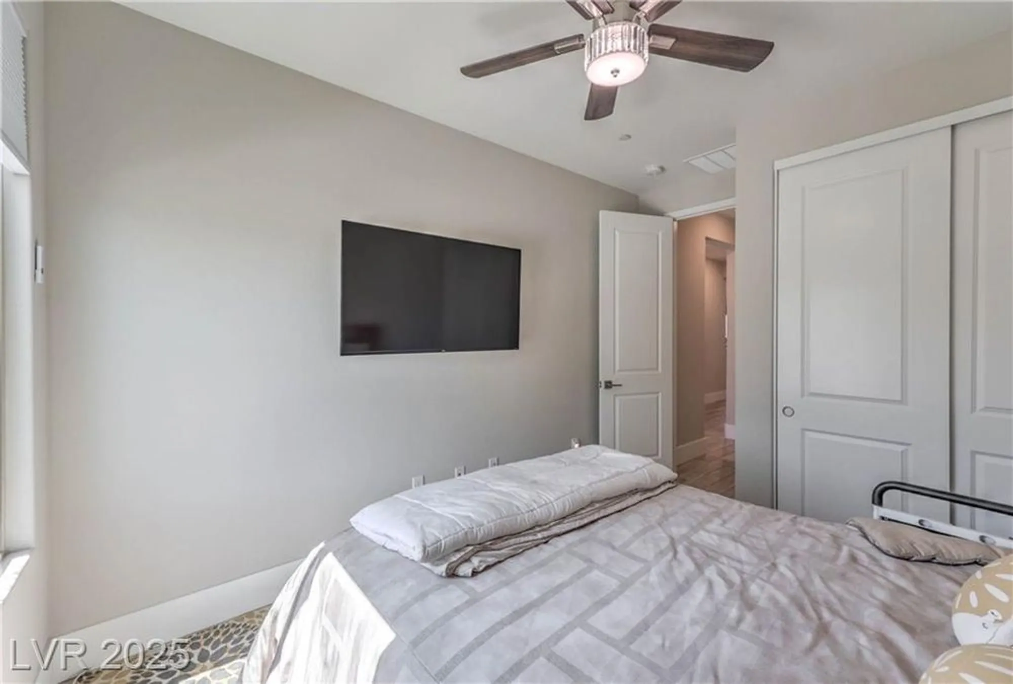 Property Slideshow image 30 of 52 | 9584 sard ln, Las Vegas, NV, 89143