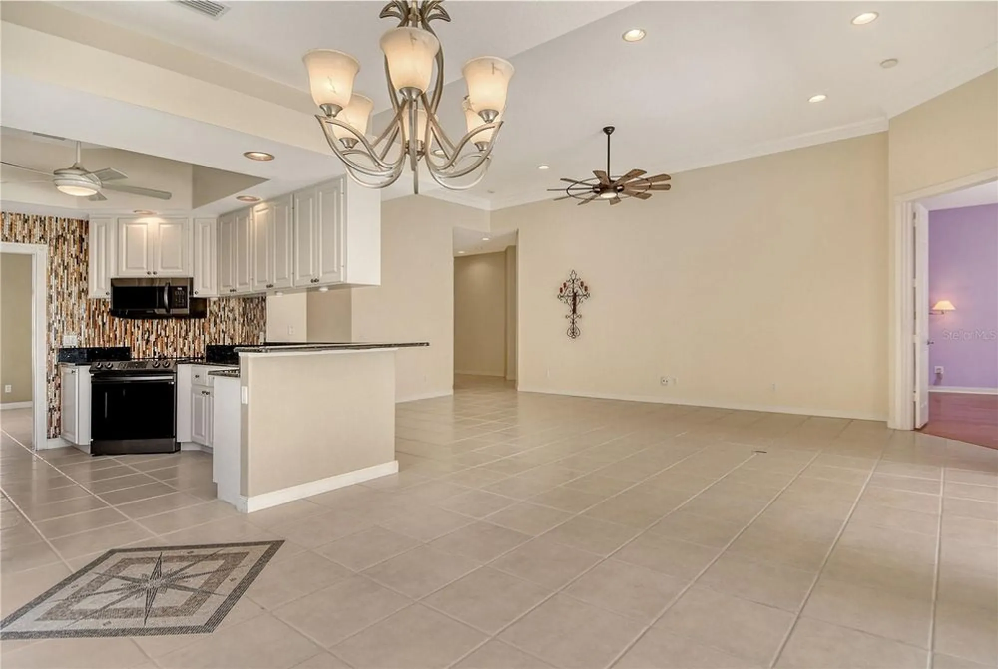 Property Slideshow image 17 of 70 | 5562 octonia pl, Sarasota, FL, 34238