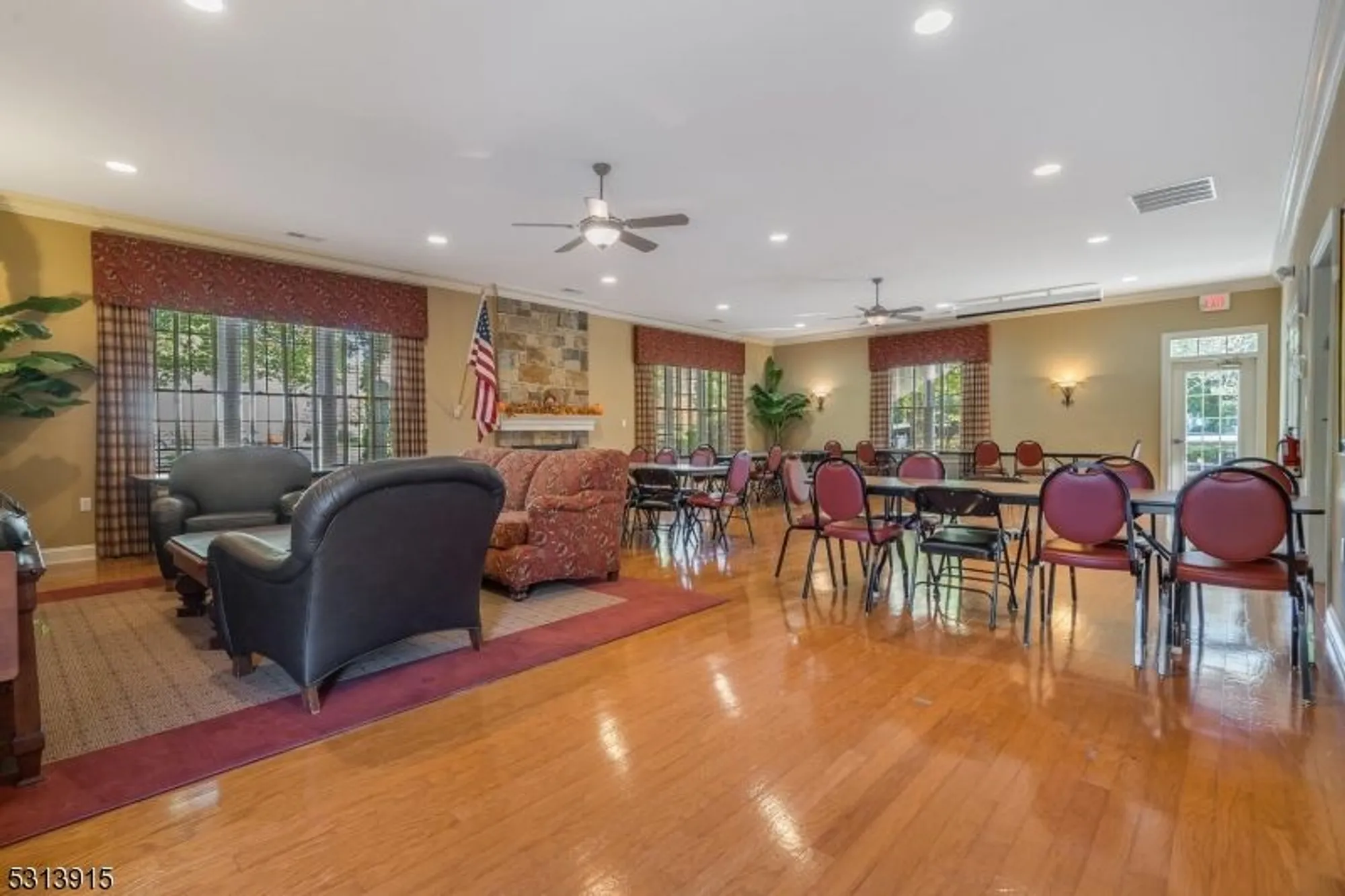 Property Slideshow image 30 of 48 | 6015 brookfield glen dr # 15, Belvidere, NJ, 07823