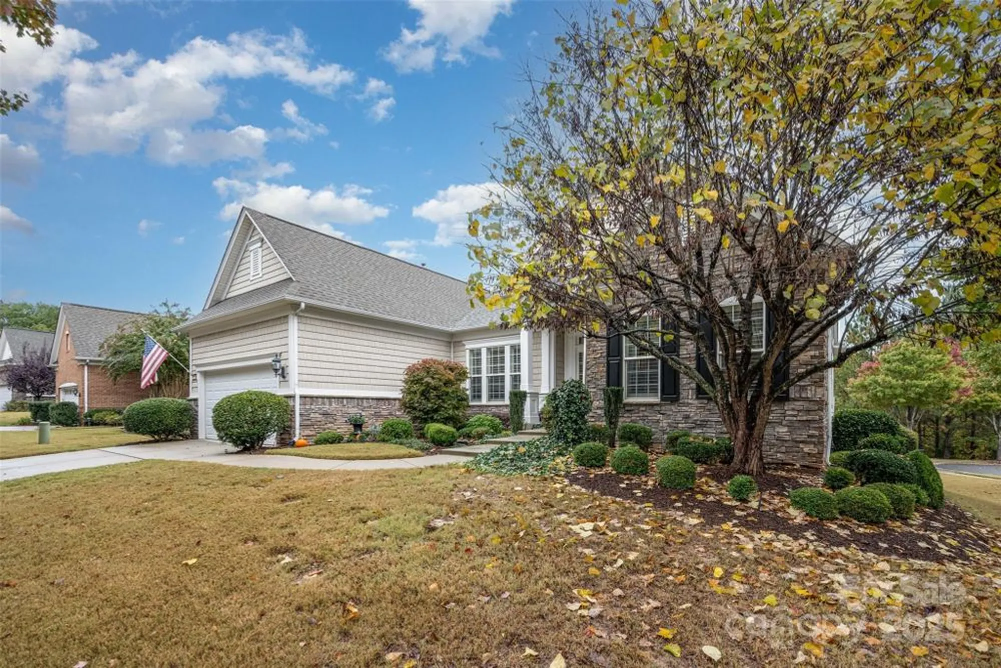 Property Slideshow image 5 of 42 | 9335 whistling straits dr, Fort Mill, SC, 29707