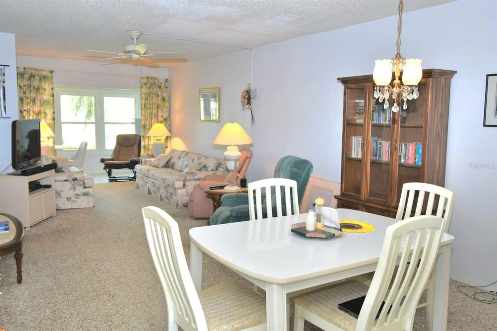 Property Slideshow image 10 of 27 | 960 virginia st 205, Dunedin, FL, 34698