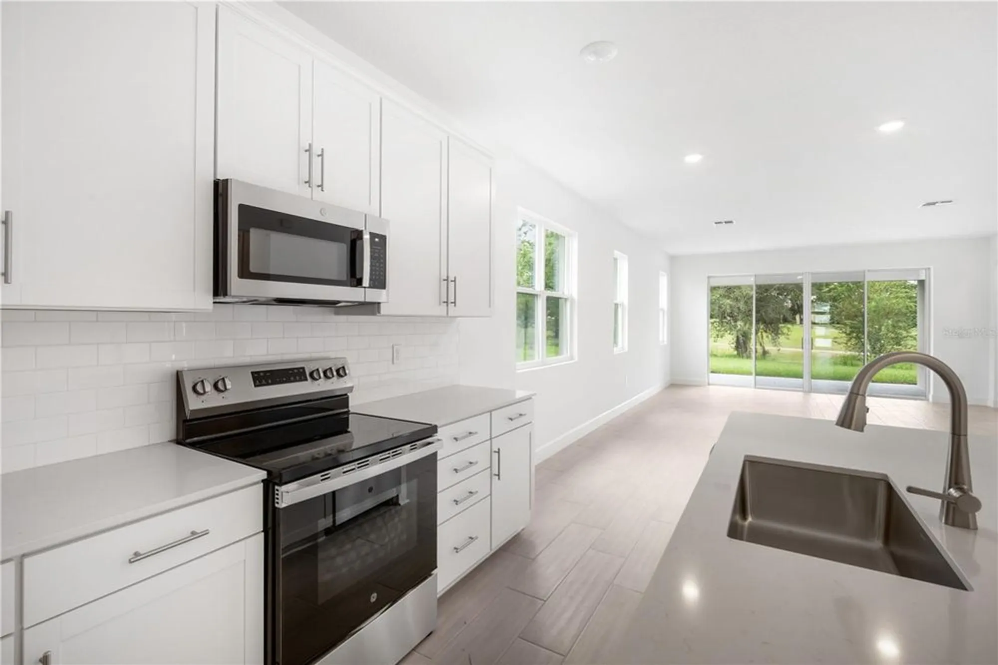 Property Slideshow image 13 of 46 | 9229 players dr, Weeki Wachee, FL, 34613