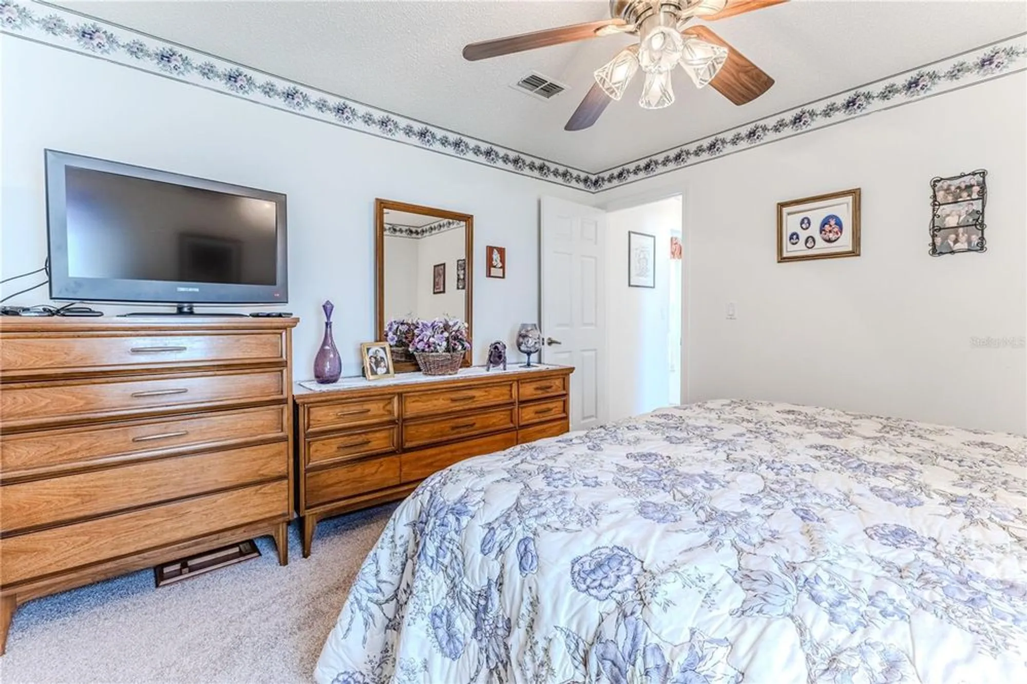 Property Slideshow image 33 of 51 | 464 mistwood ct, Spring Hill, FL, 34609