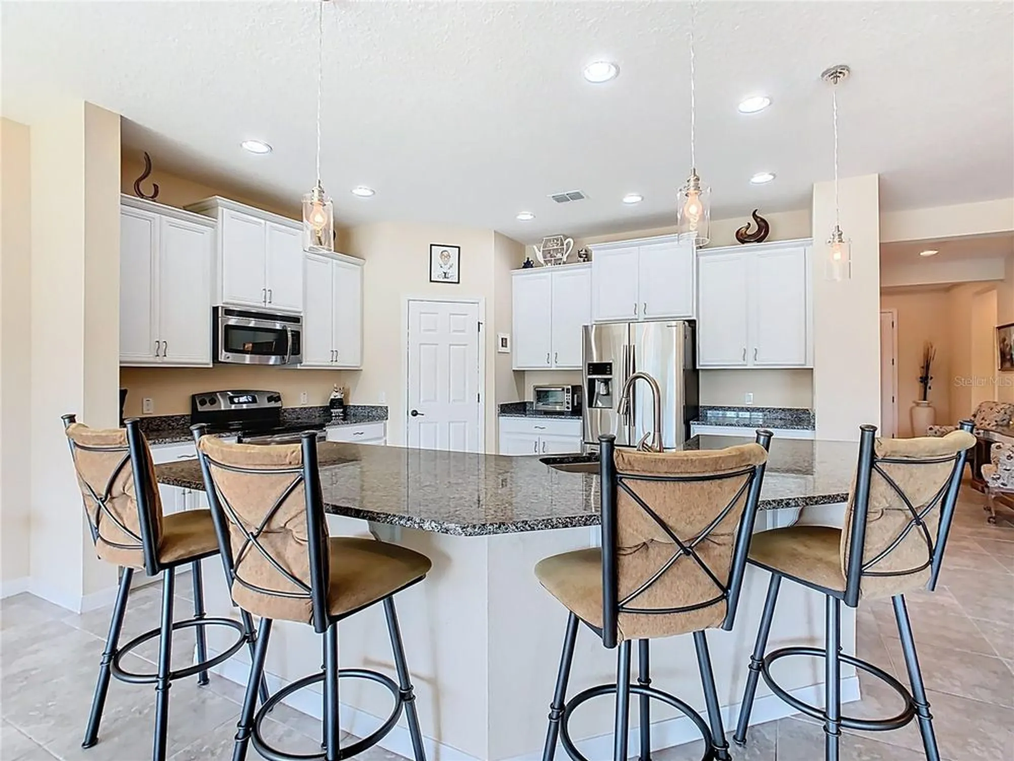 Property Slideshow image 16 of 61 | 436 bel air way, Kissimmee, FL, 34759