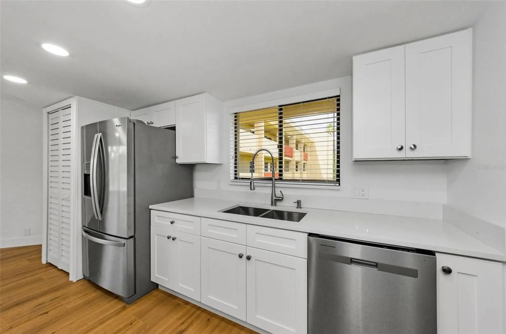 Property Slideshow image 6 of 47 | 3062 eastland blvd unit 308, Clearwater, FL, 33761