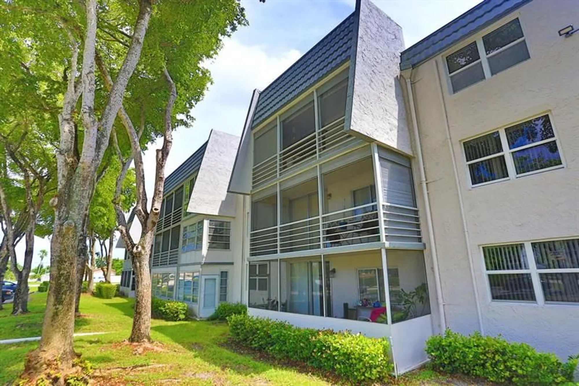 Property Slideshow image 28 of 30 | 9151 lime bay blvd 310, Tamarac, FL, 33321