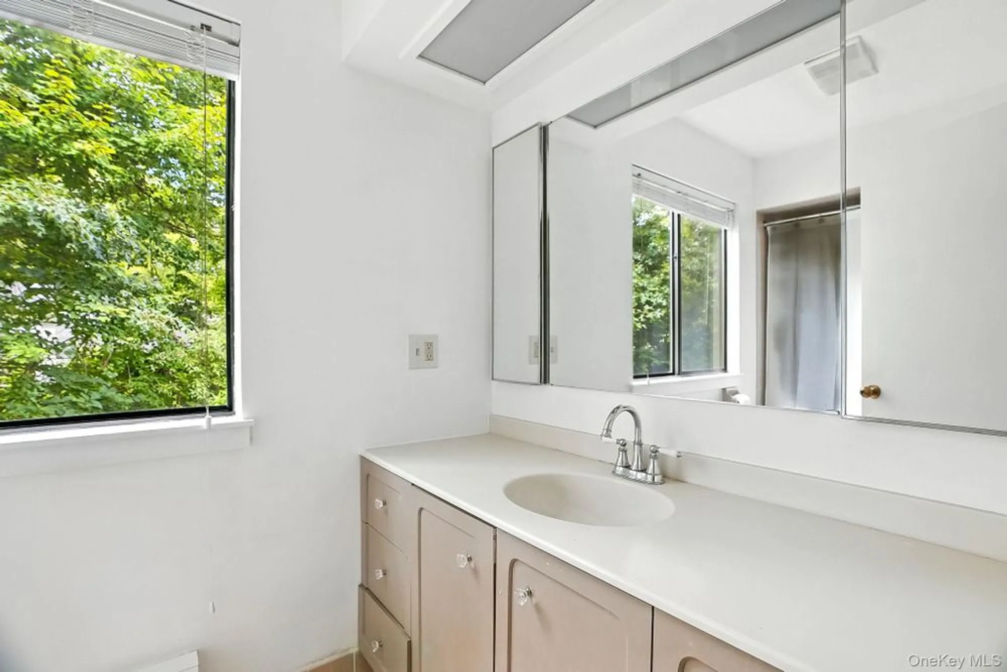 Property Slideshow image 13 of 29 | 972 heritage hls c, Somers, NY, 10589