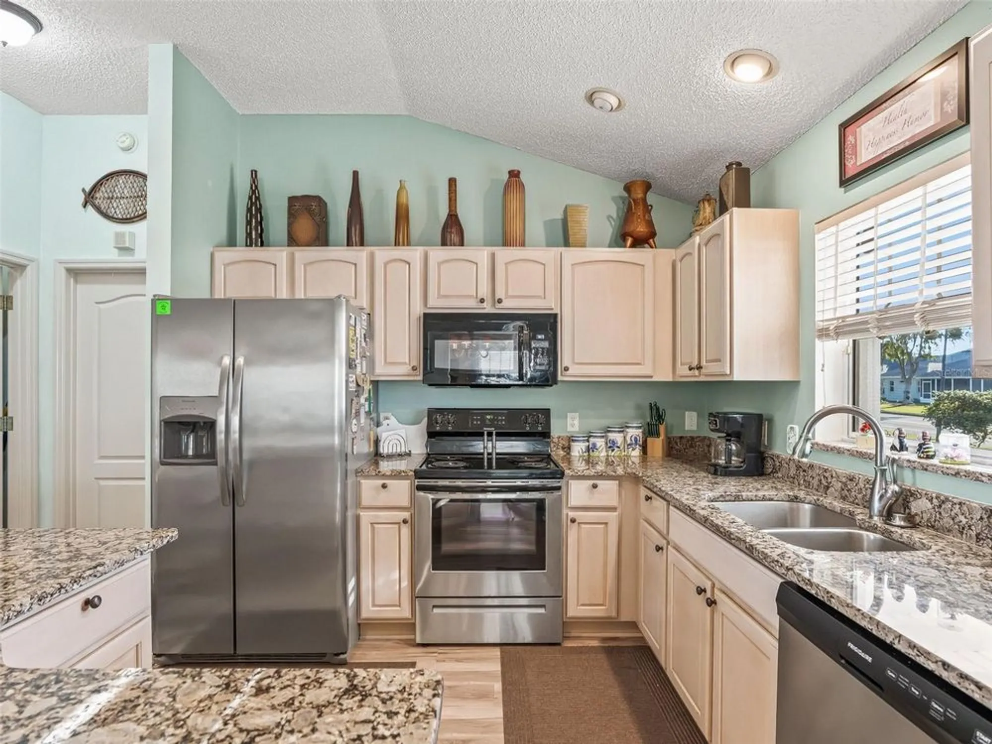Property Slideshow image 17 of 50 | 3072 berwyn way, The Villages, FL, 32162