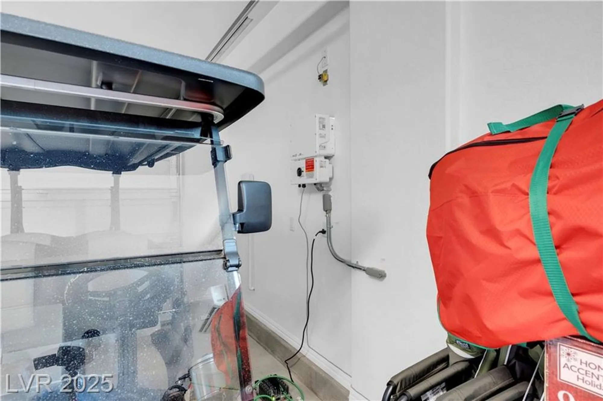 Property Slideshow image 54 of 69 | 124 lake oasis st, Henderson, NV, 89011