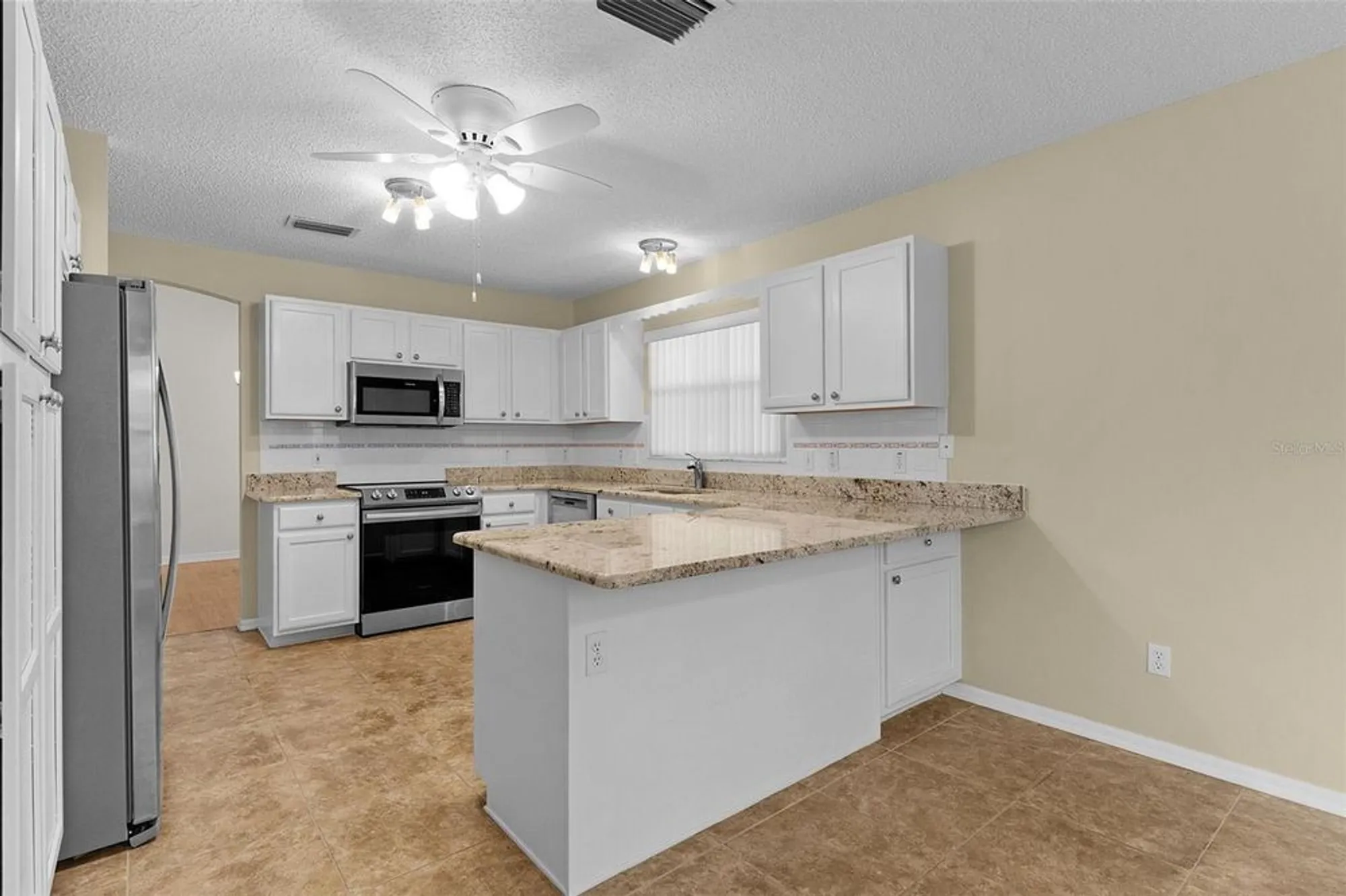 Property Slideshow image 17 of 44 | 912 ventura dr, The Villages, FL, 32159