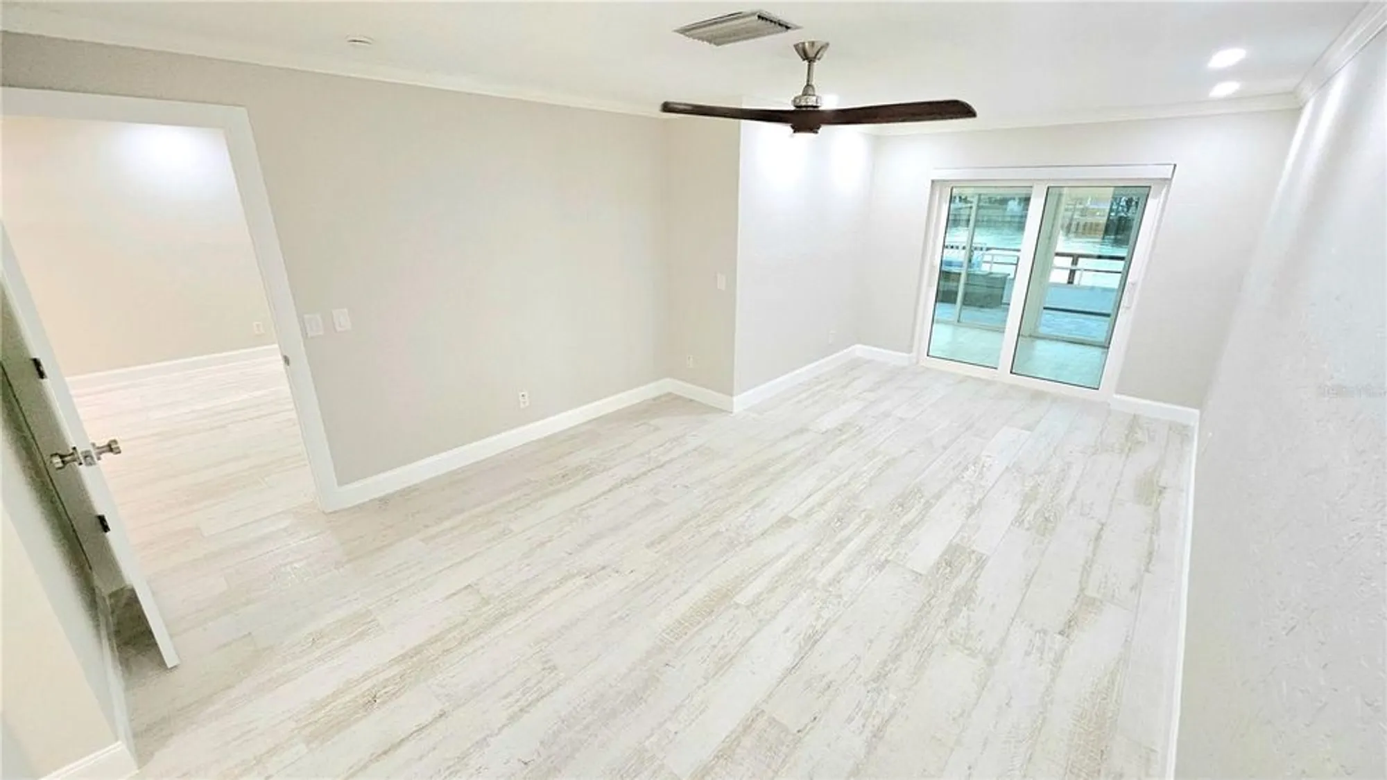 Property Slideshow image 16 of 43 | 517 boca ciega point blvd n, St Petersburg, FL, 33708