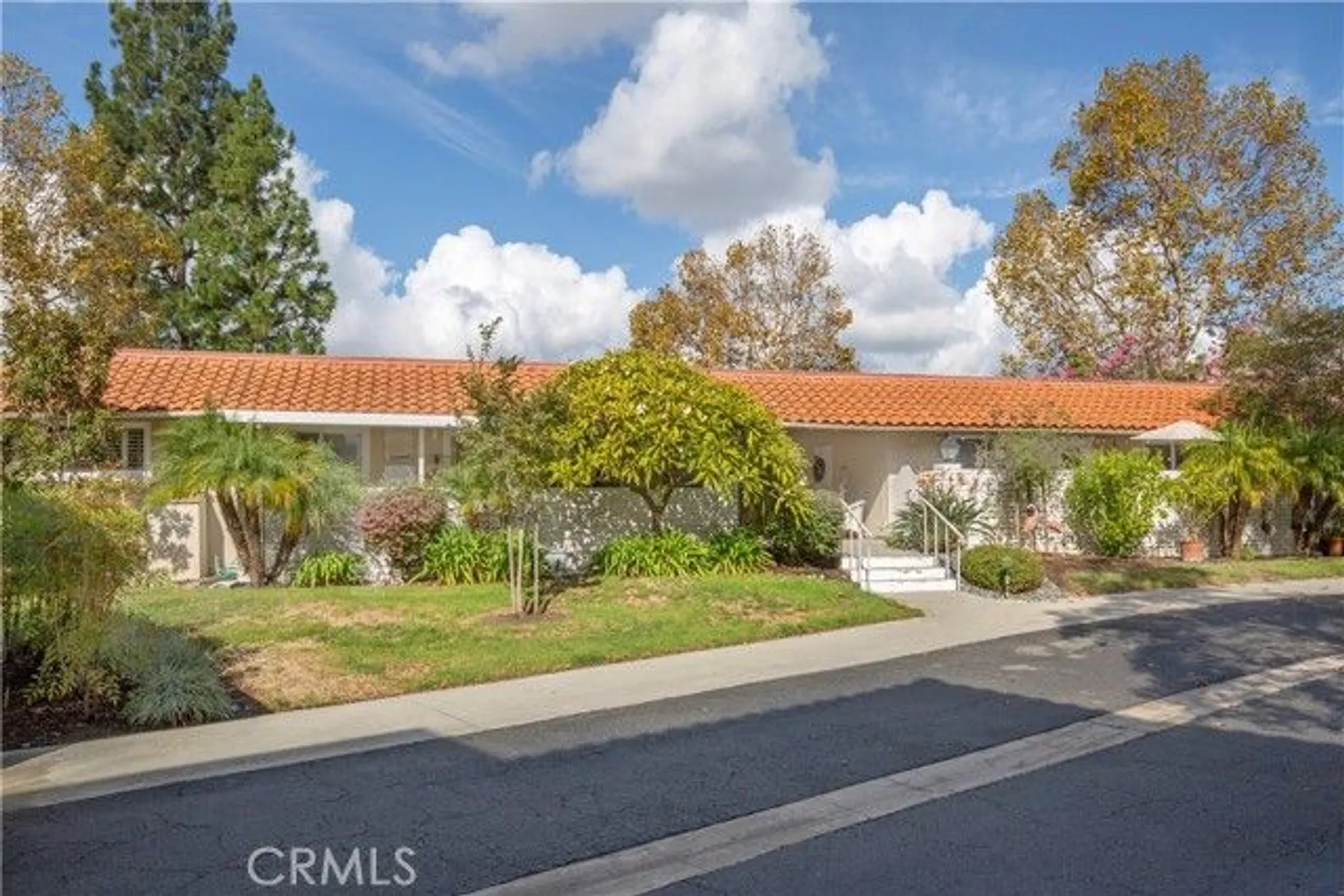 Property Slideshow image 2 of 45 | 815 via alhambra q, Laguna Woods, CA, 92637