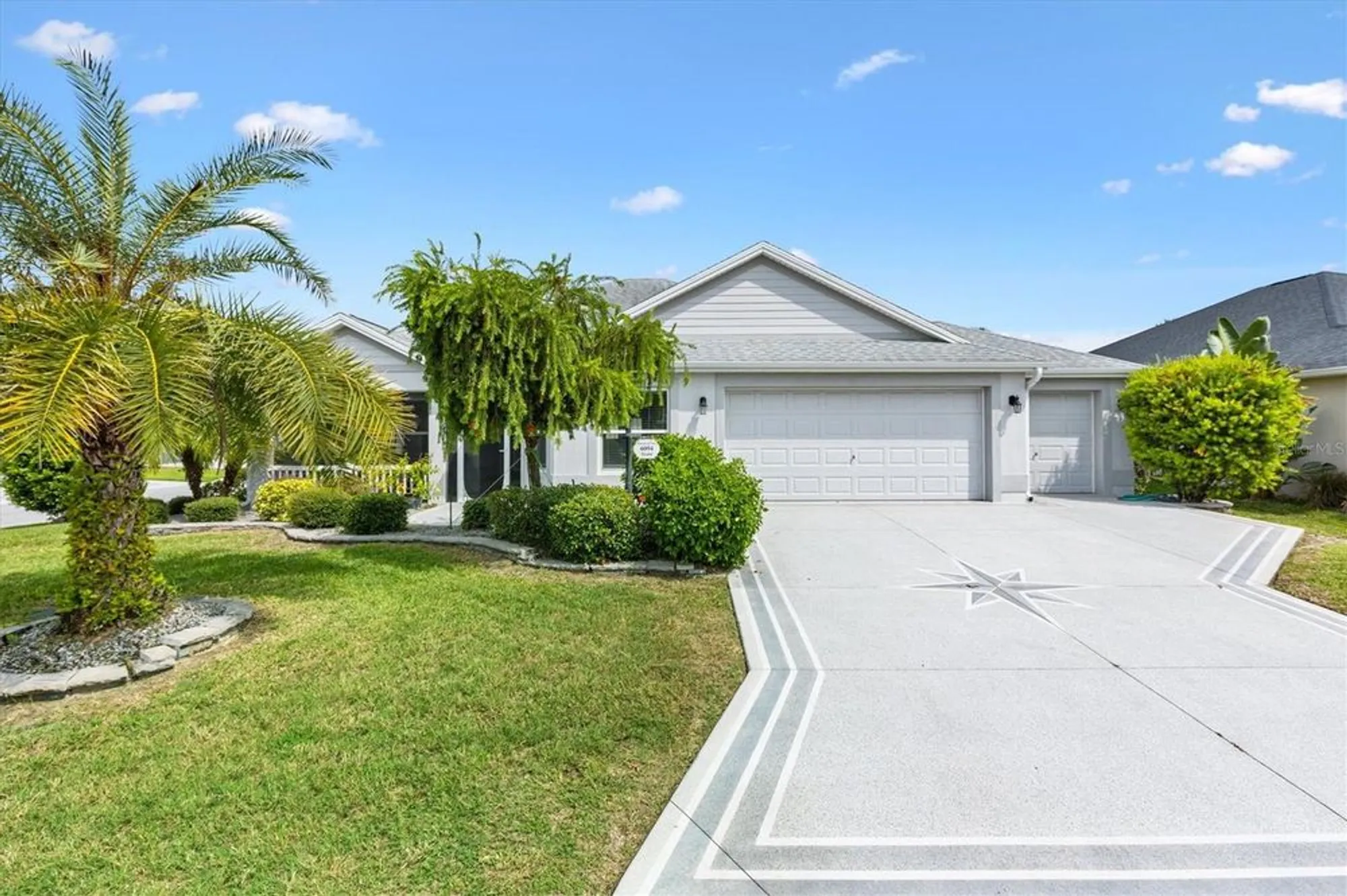 Property Slideshow image 1 of 43 | 6094 delphina loop, The Villages, FL, 32163