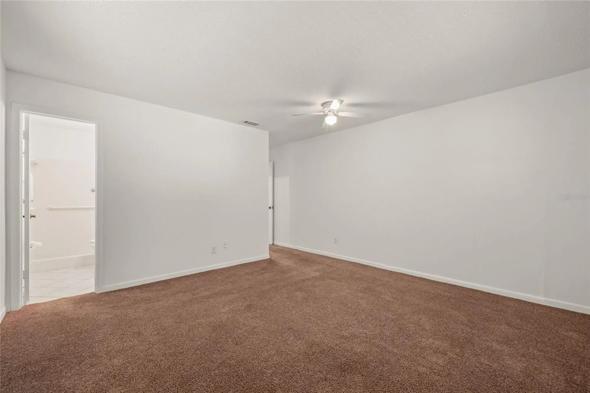 Property Slideshow image 18 of 44 | 9460 45th way n, Pinellas Park, FL, 33782