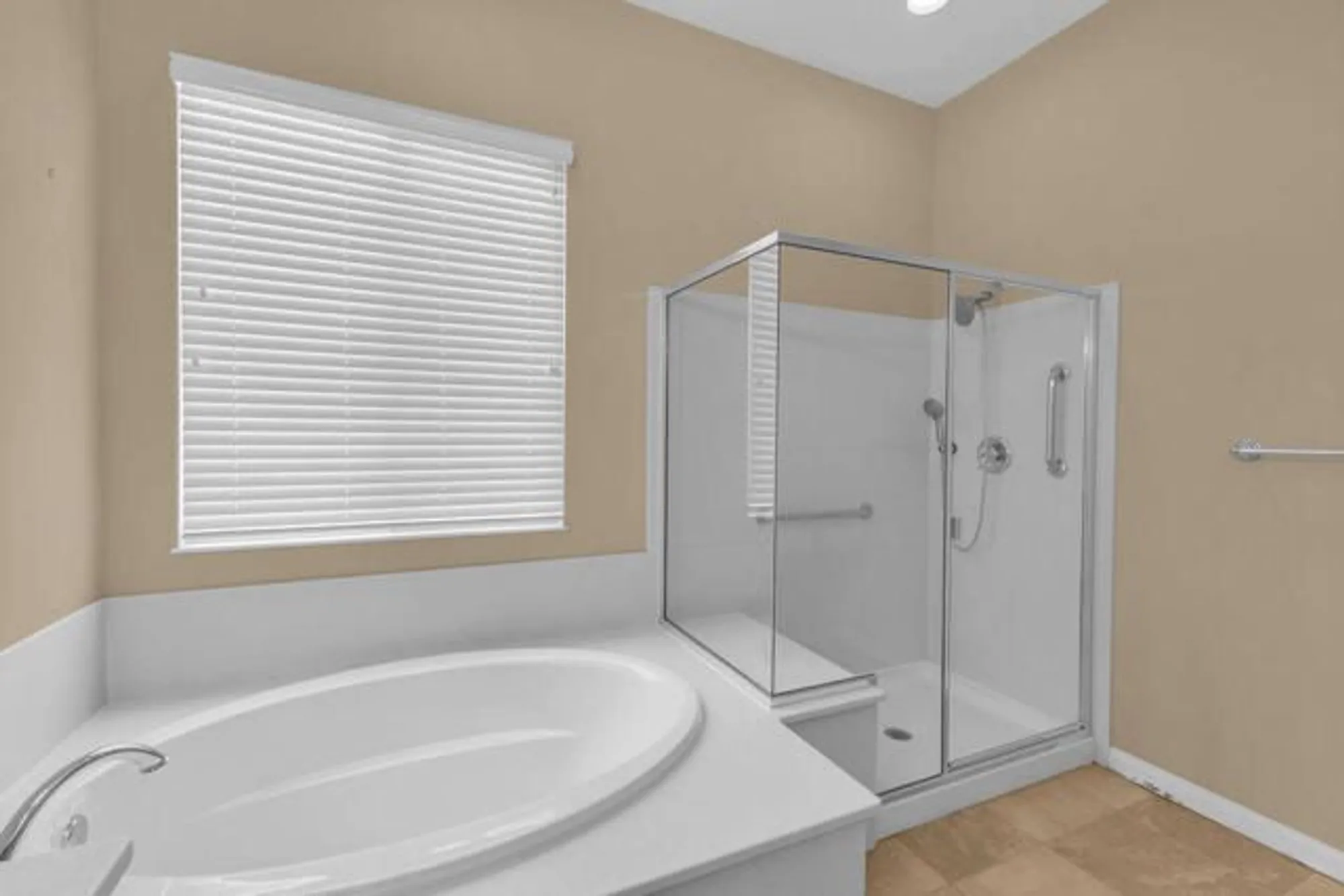 Property Slideshow image 23 of 47 | 81183 avenida tres lagunas, Indio, CA, 92203