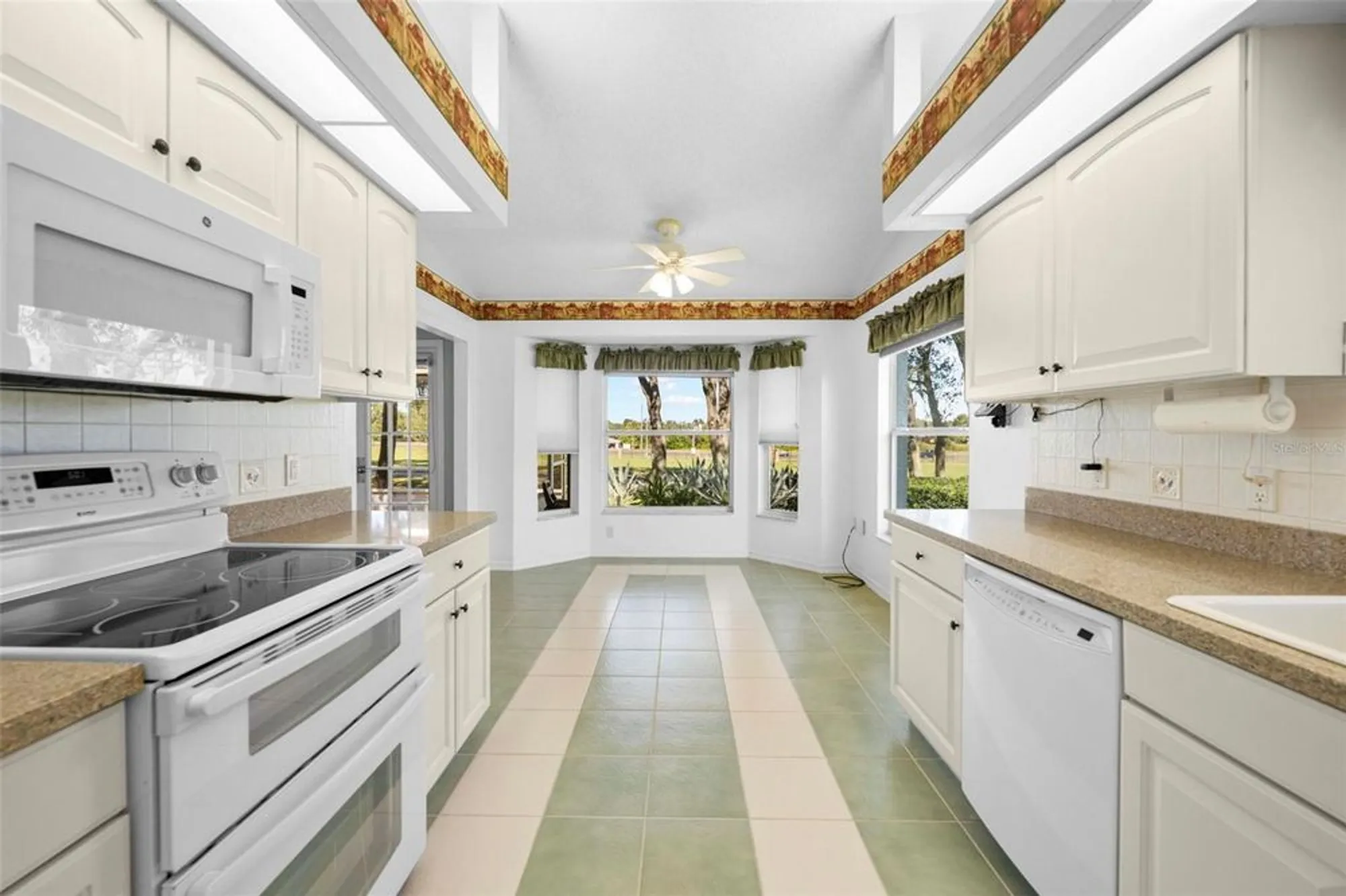 Property Slideshow image 23 of 55 | 11231 sun tree rd, Hudson, FL, 34667