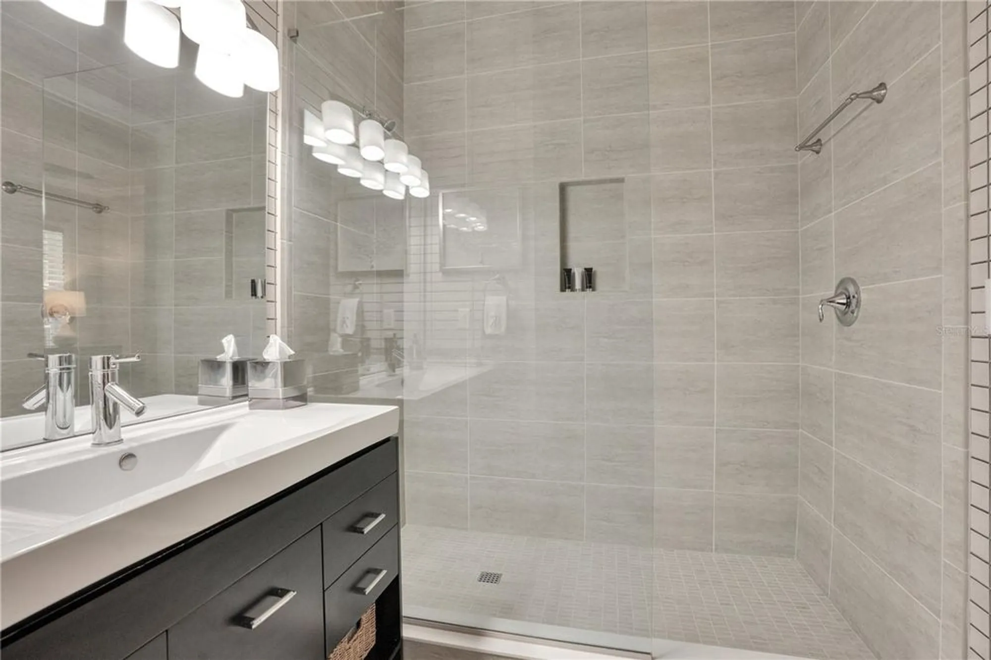 Property Slideshow image 42 of 71 | 1117 oxbridge ln, Ormond Beach, FL, 32174