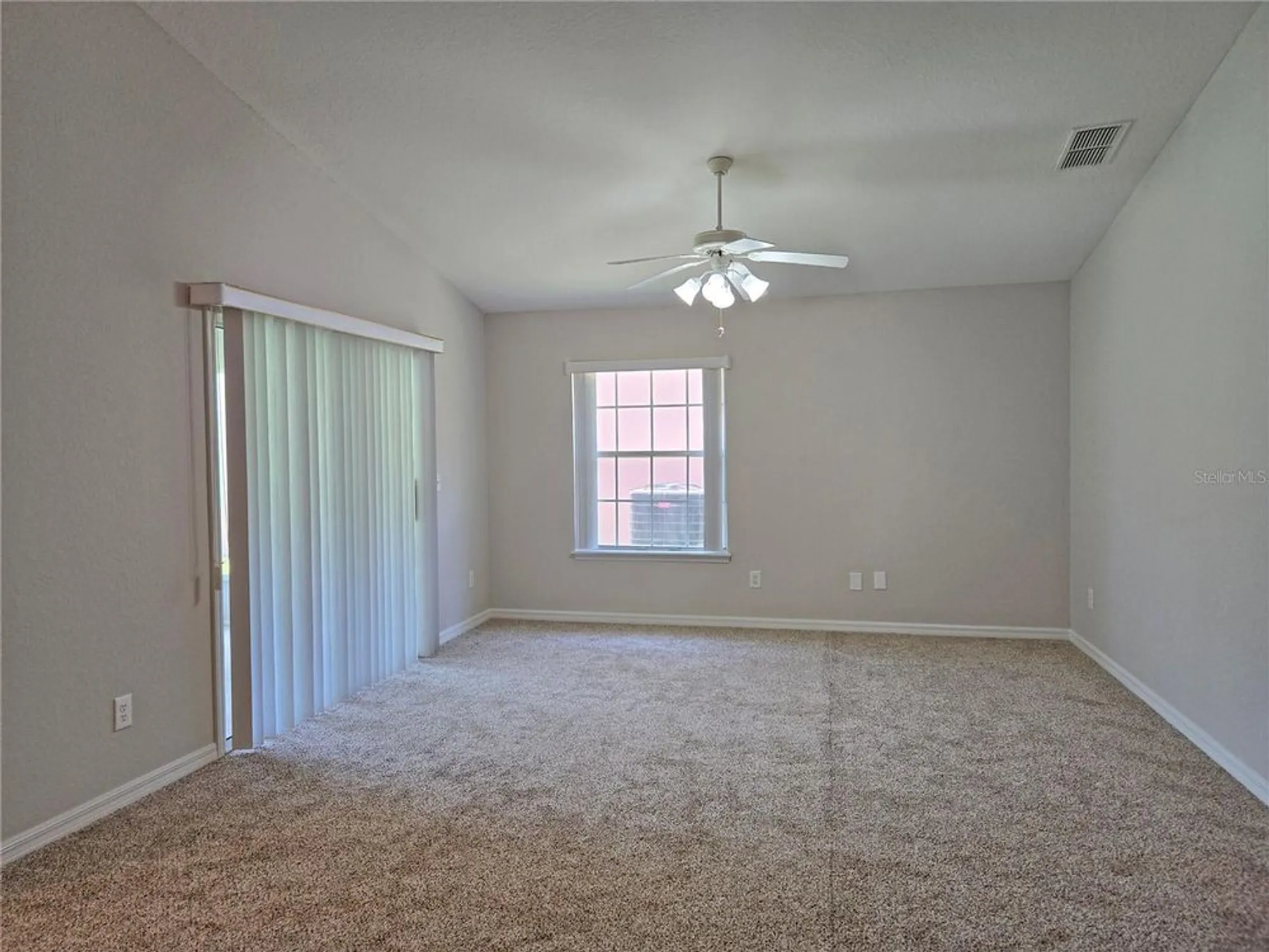 Property Slideshow image 5 of 35 | 17974 se 115th cir, Summerfield, FL, 34491