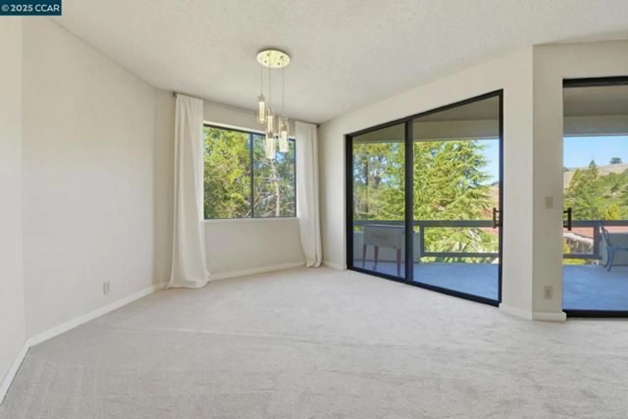 Property Slideshow image 14 of 33 | 1221 avenida sevilla 1b, Walnut Creek, CA, 94595
