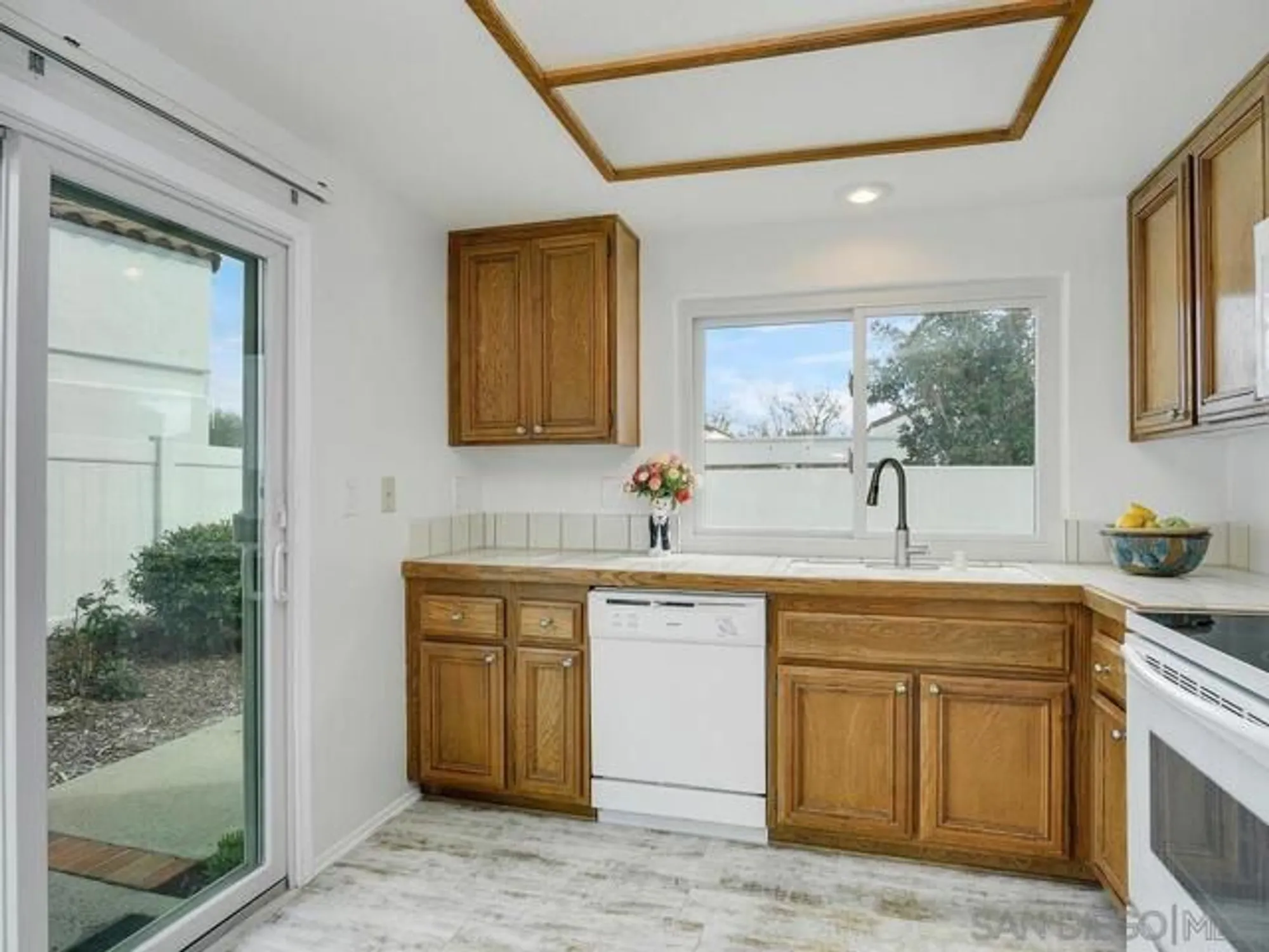 Property Slideshow image 9 of 35 | 4780 miletus way, Oceanside, CA, 92056