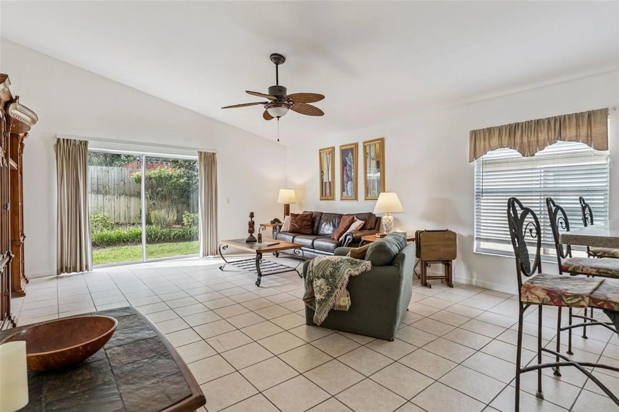Property Slideshow image 4 of 40 | 400 lake suzanne dr, Lake Wales, FL, 33859