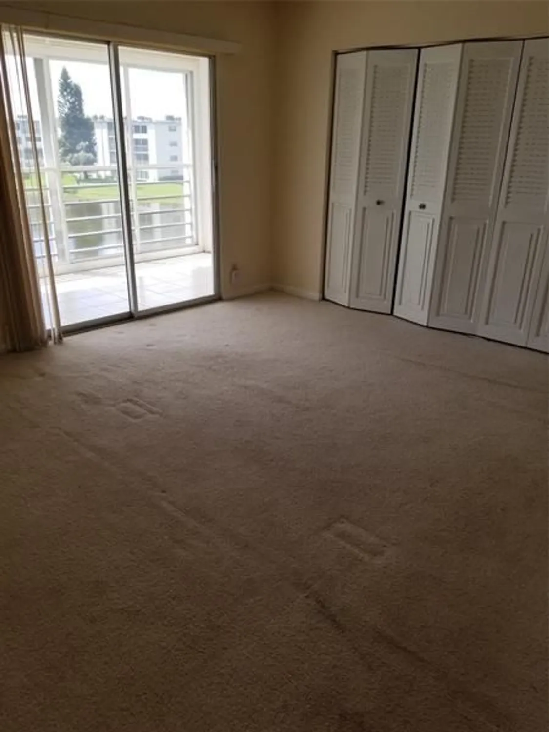 Property Slideshow image 13 of 25 | 4090 cornwall e # 4090, Boca Raton, FL, 33434