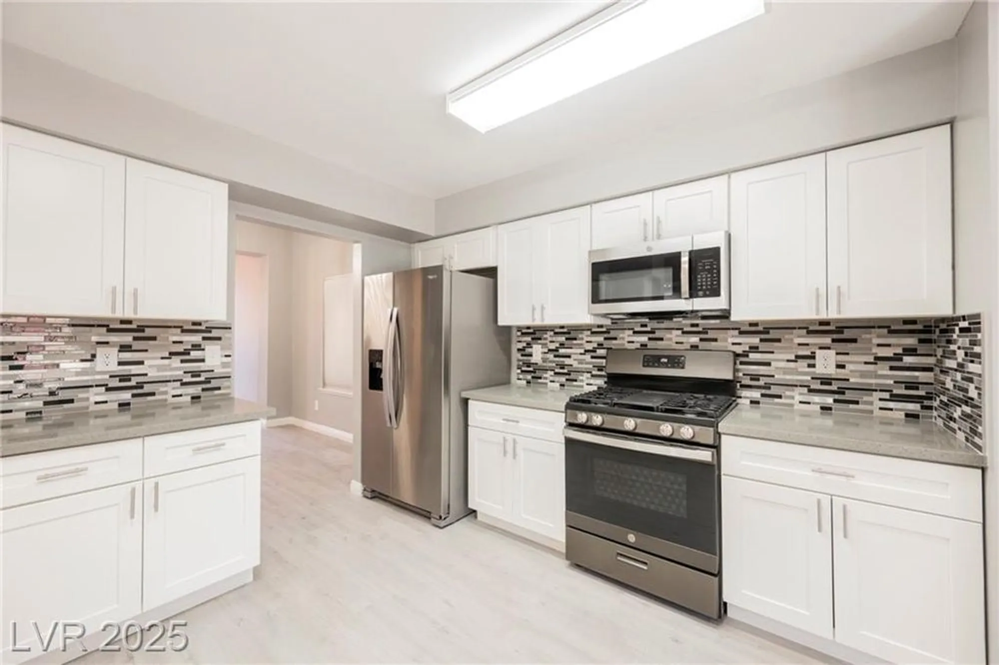 Property Slideshow image 31 of 66 | 5133 burr oak dr, Las Vegas, NV, 89130