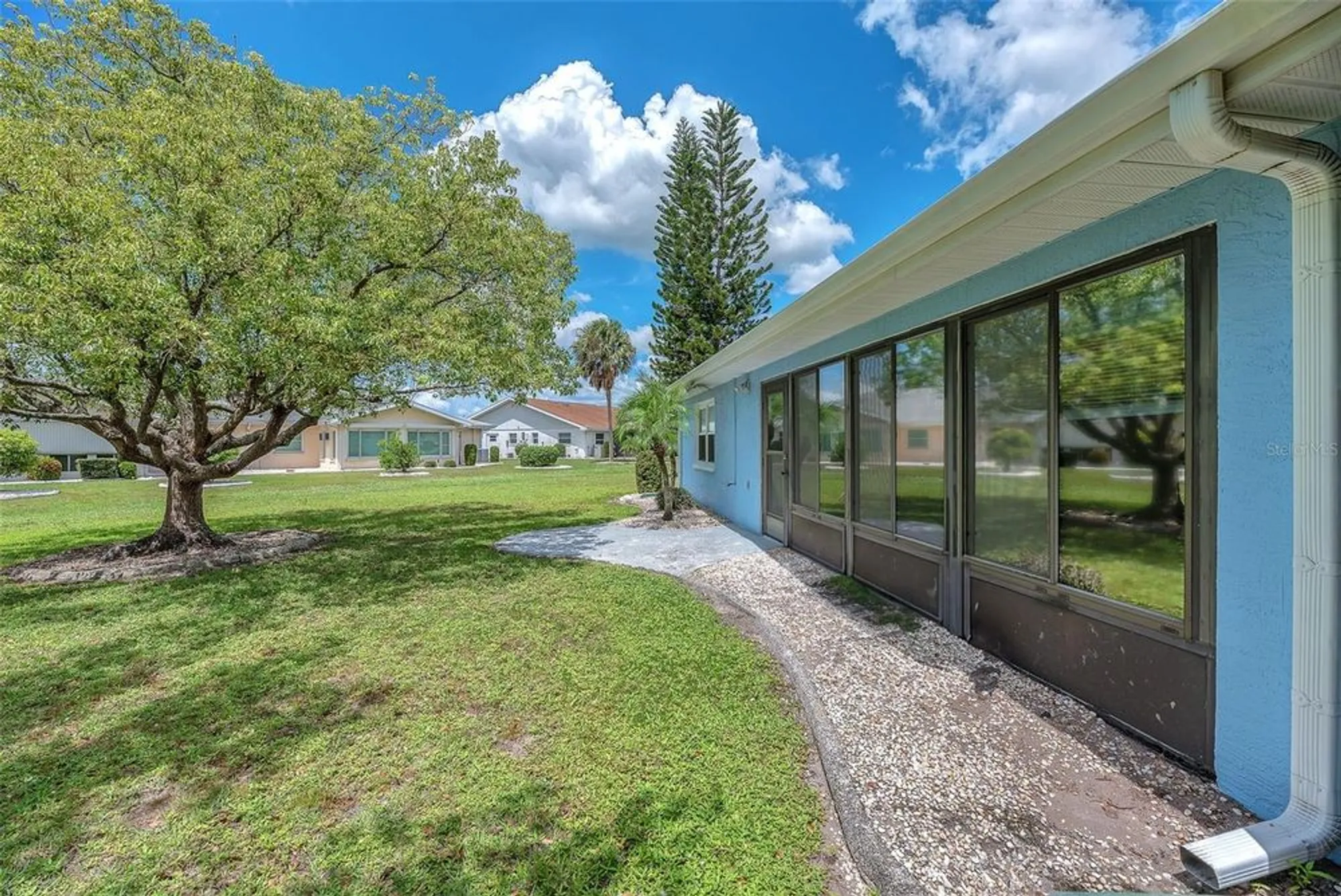 Property Slideshow image 21 of 39 | 904 sun key ct, Sun City Center, FL, 33573