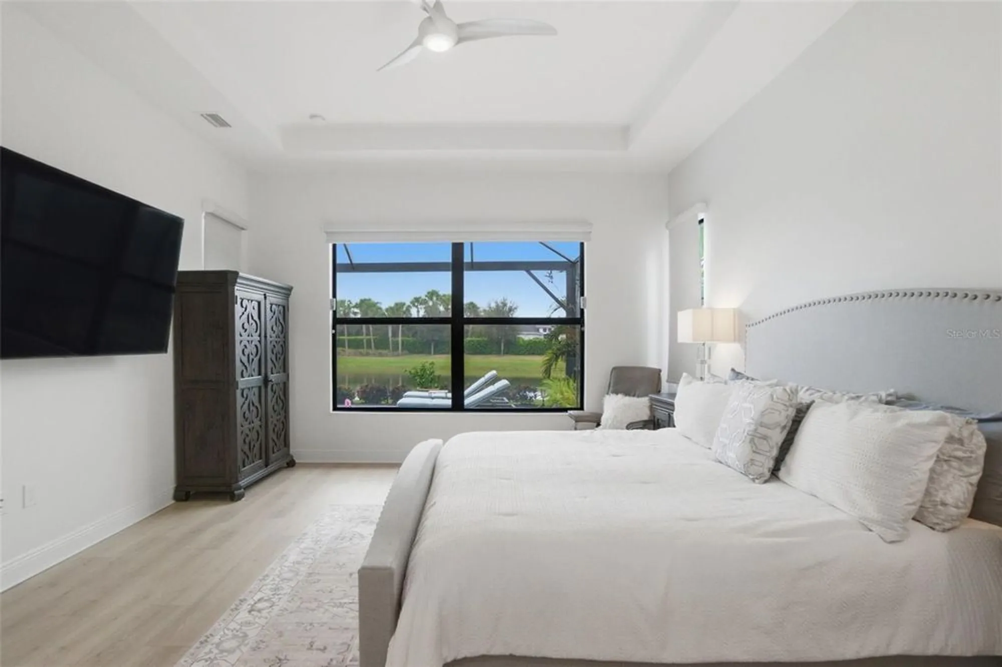 Property Slideshow image 9 of 71 | 5027 kiva cir, Bradenton, FL, 34211