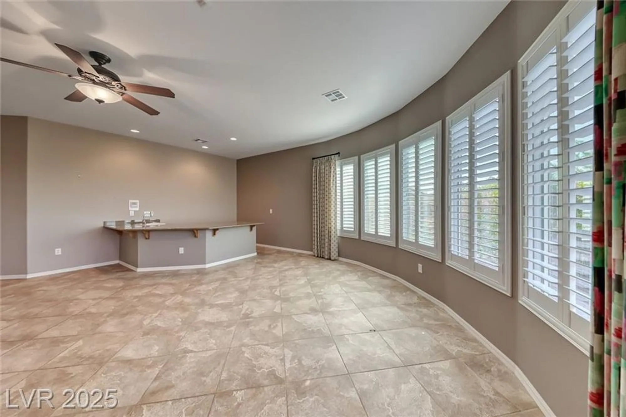 Property Slideshow image 11 of 43 | 2608 savannah springs ave, Henderson, NV, 89052