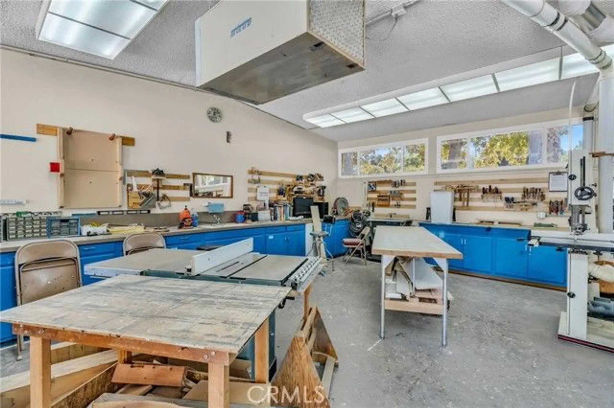 Property Slideshow image 46 of 53 | 26745 oak crossing rd d, Newhall, CA, 91321
