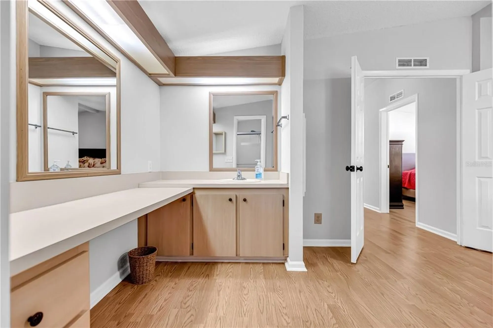 Property Slideshow image 15 of 41 | 1514 e schwartz blvd, Lady Lake, FL, 32159