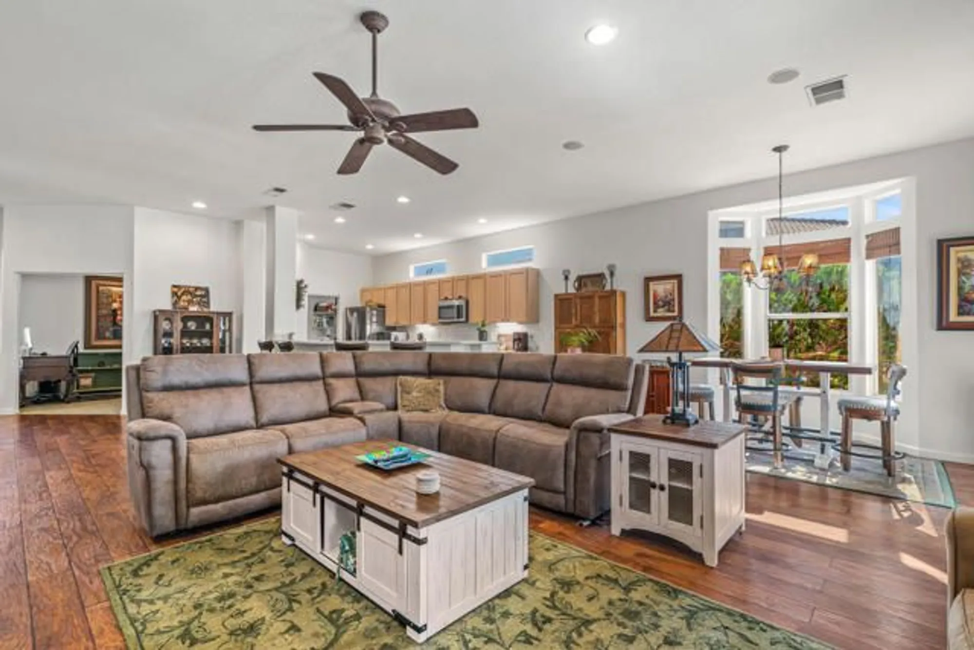 Property Slideshow image 12 of 56 | 44129 royal troon dr, Indio, CA, 92201