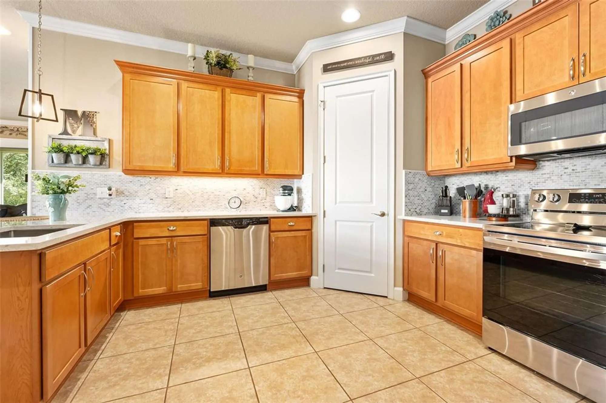 Property Slideshow image 27 of 65 | 820 aldenham ln, Ormond Beach, FL, 32174