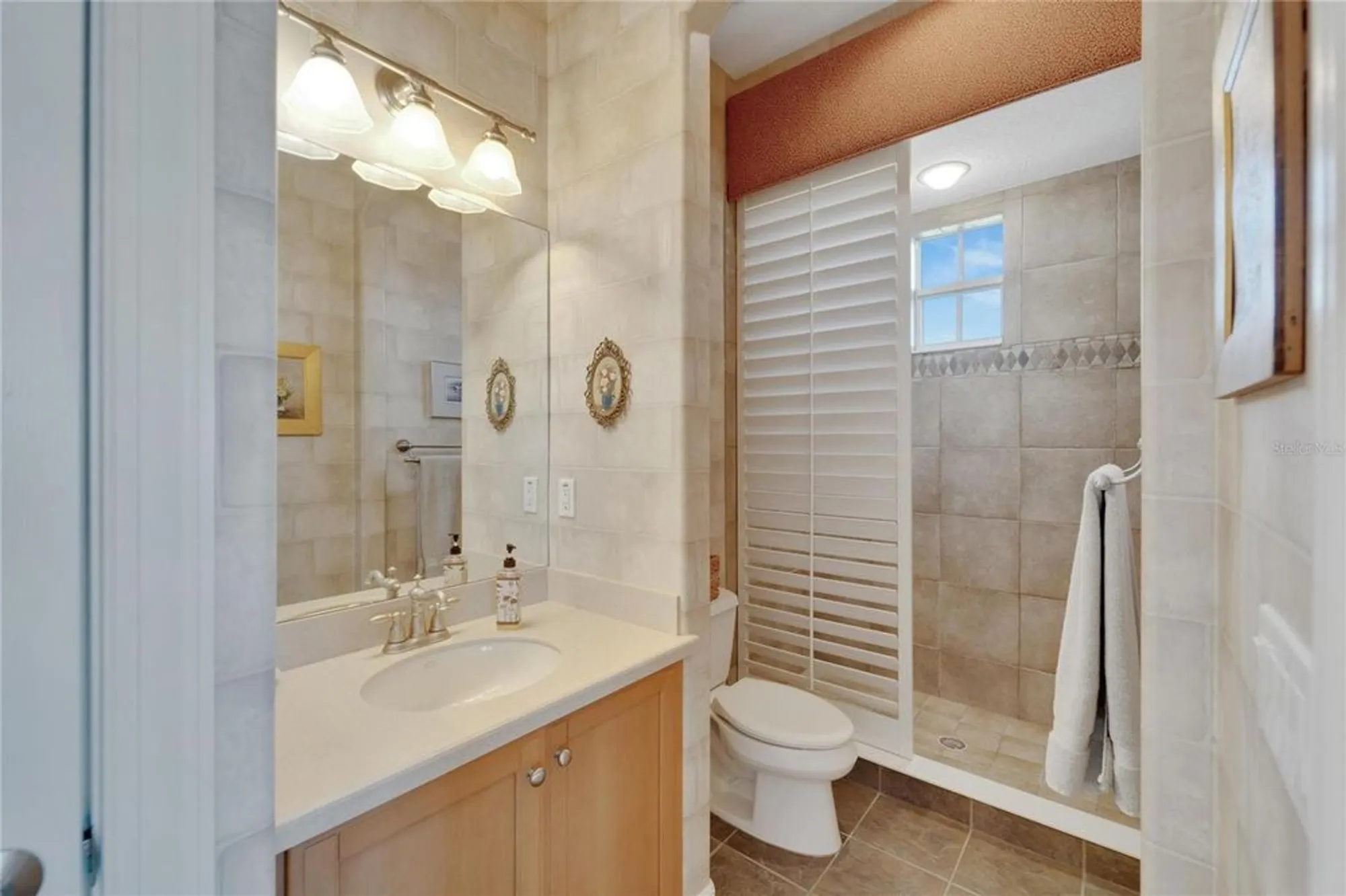 Property Slideshow image 17 of 98 | 517 mirabay blvd, Apollo Beach, FL, 33572