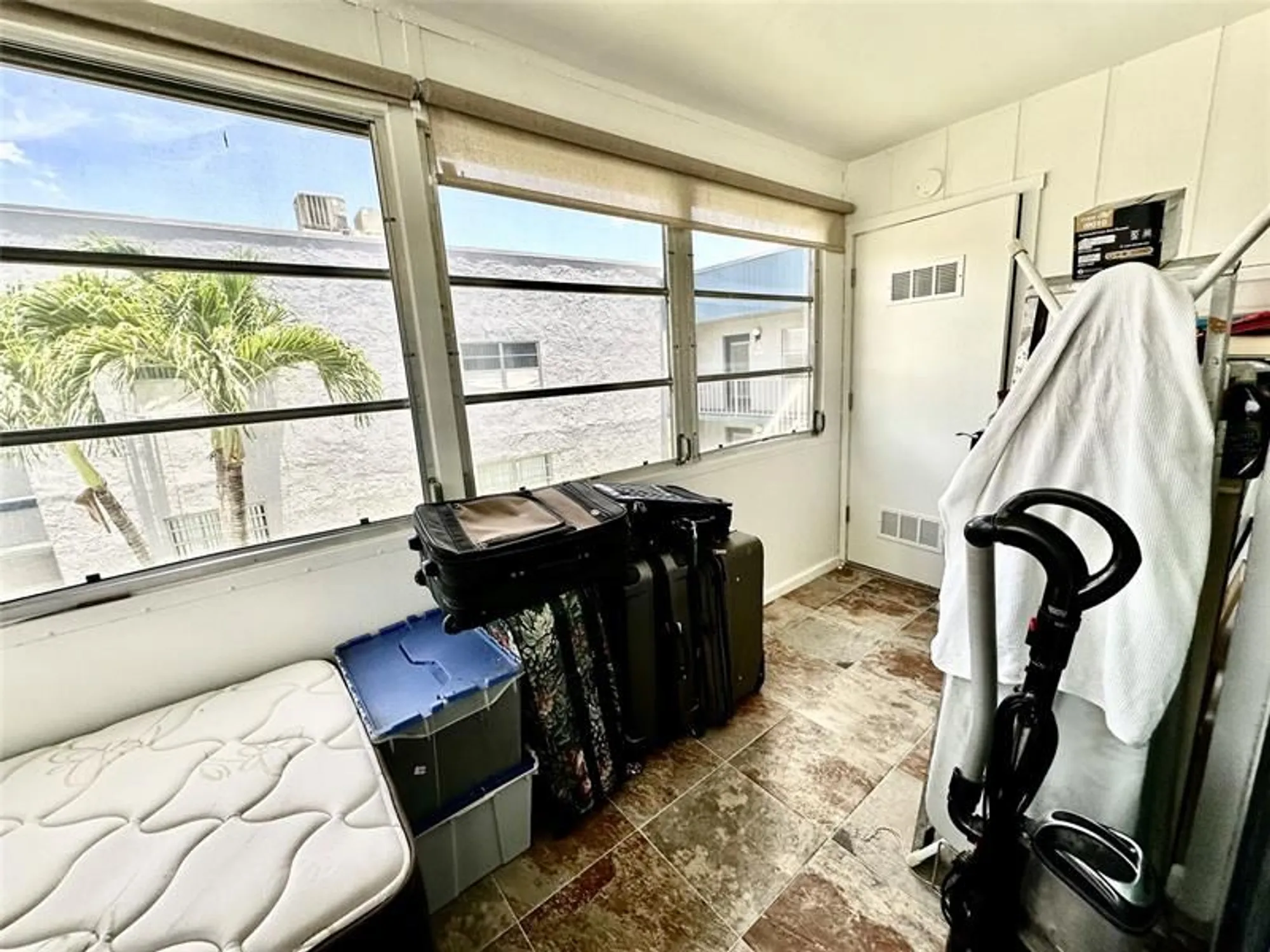 Property Slideshow image 25 of 37 | 710 flanders o # 710, Delray Beach, FL, 33484