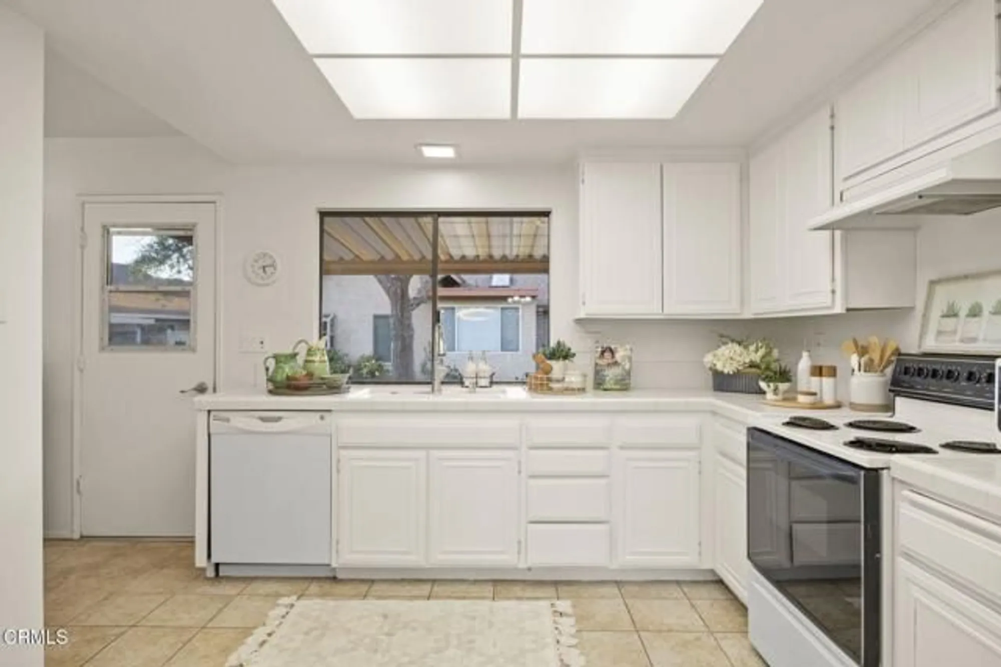 Property Slideshow image 12 of 45 | 29221 village 29, Camarillo, CA, 93012