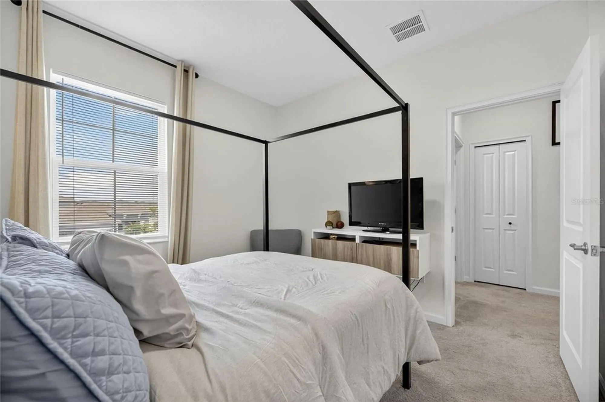 Property Slideshow image 33 of 94 | 325 shore crab way, Apollo Beach, FL, 33572